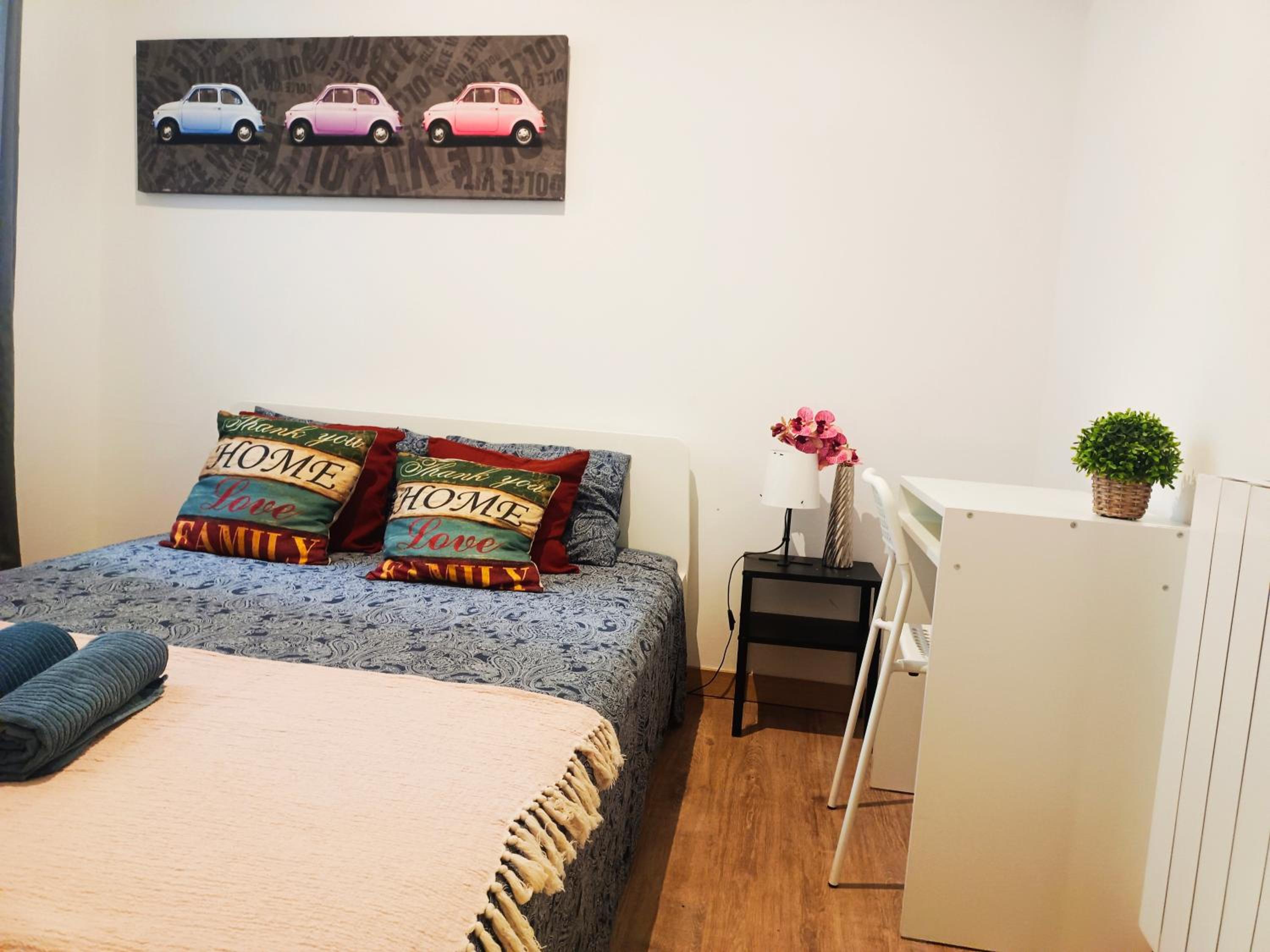 Double Room With Shared Bathroom photo 2