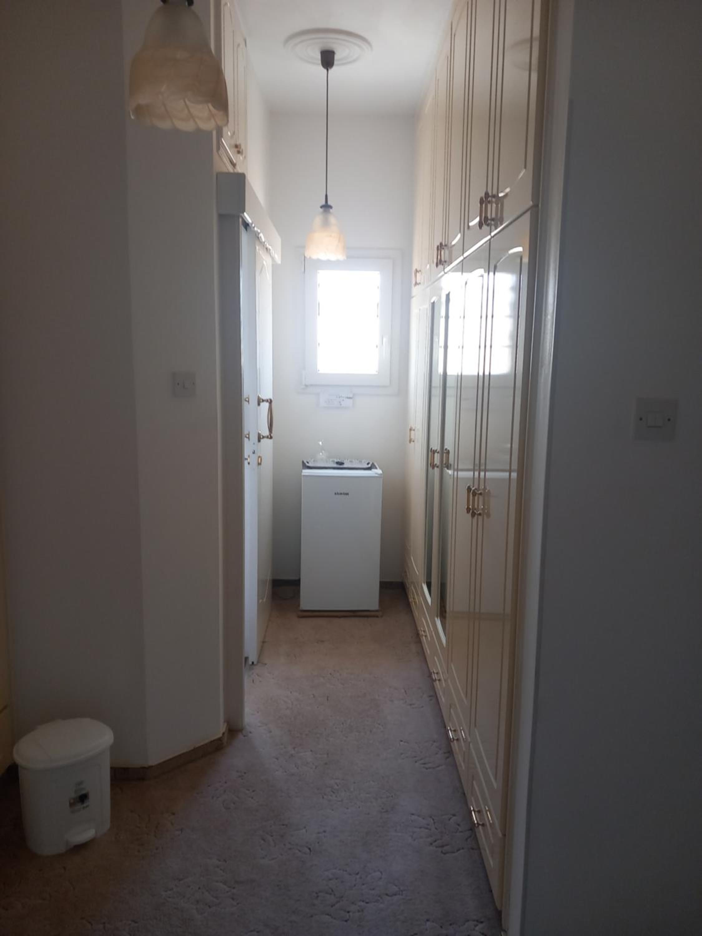 Budget Double Room - Photo 10