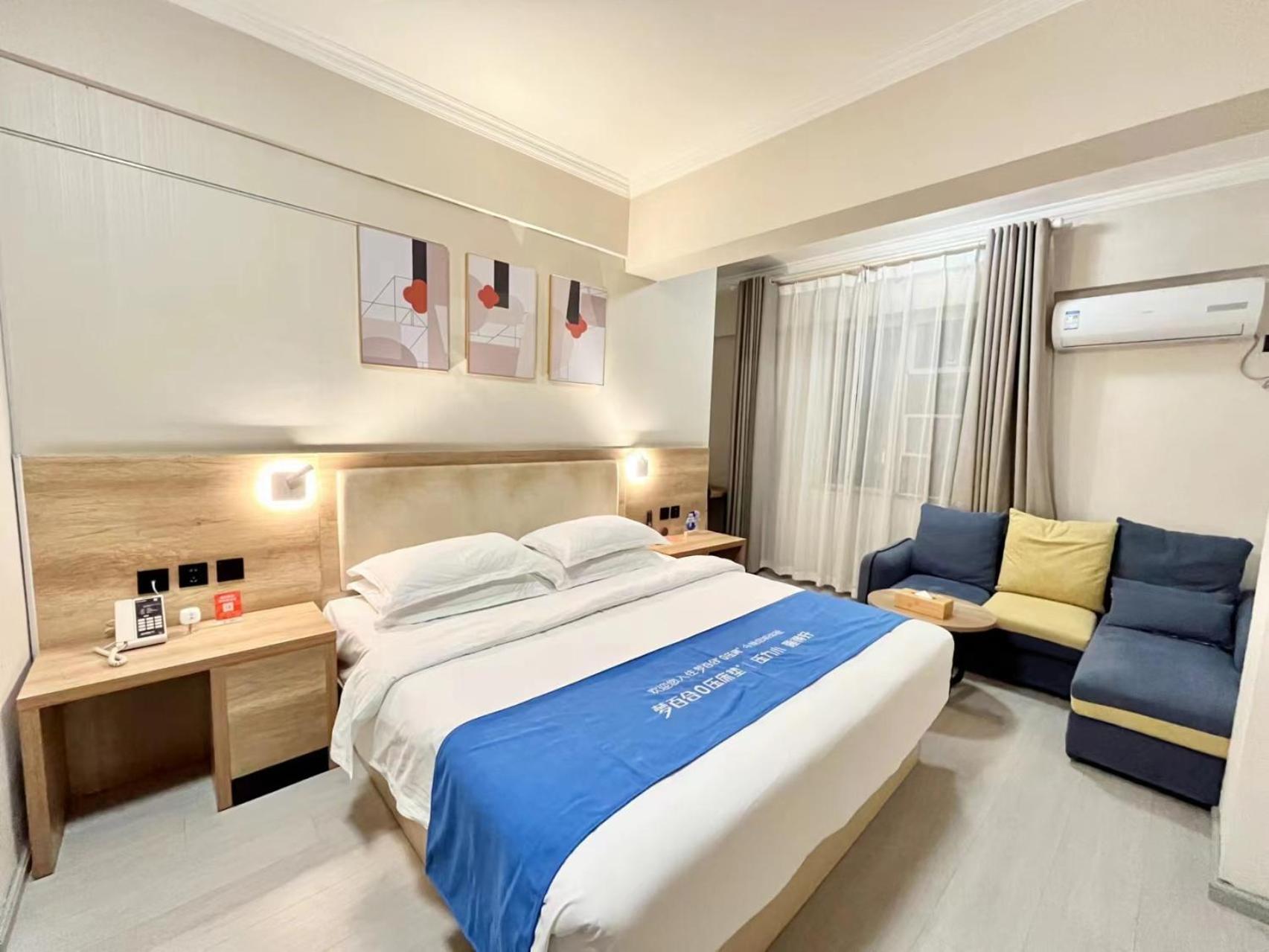 Deluxe Queen Room photo 1