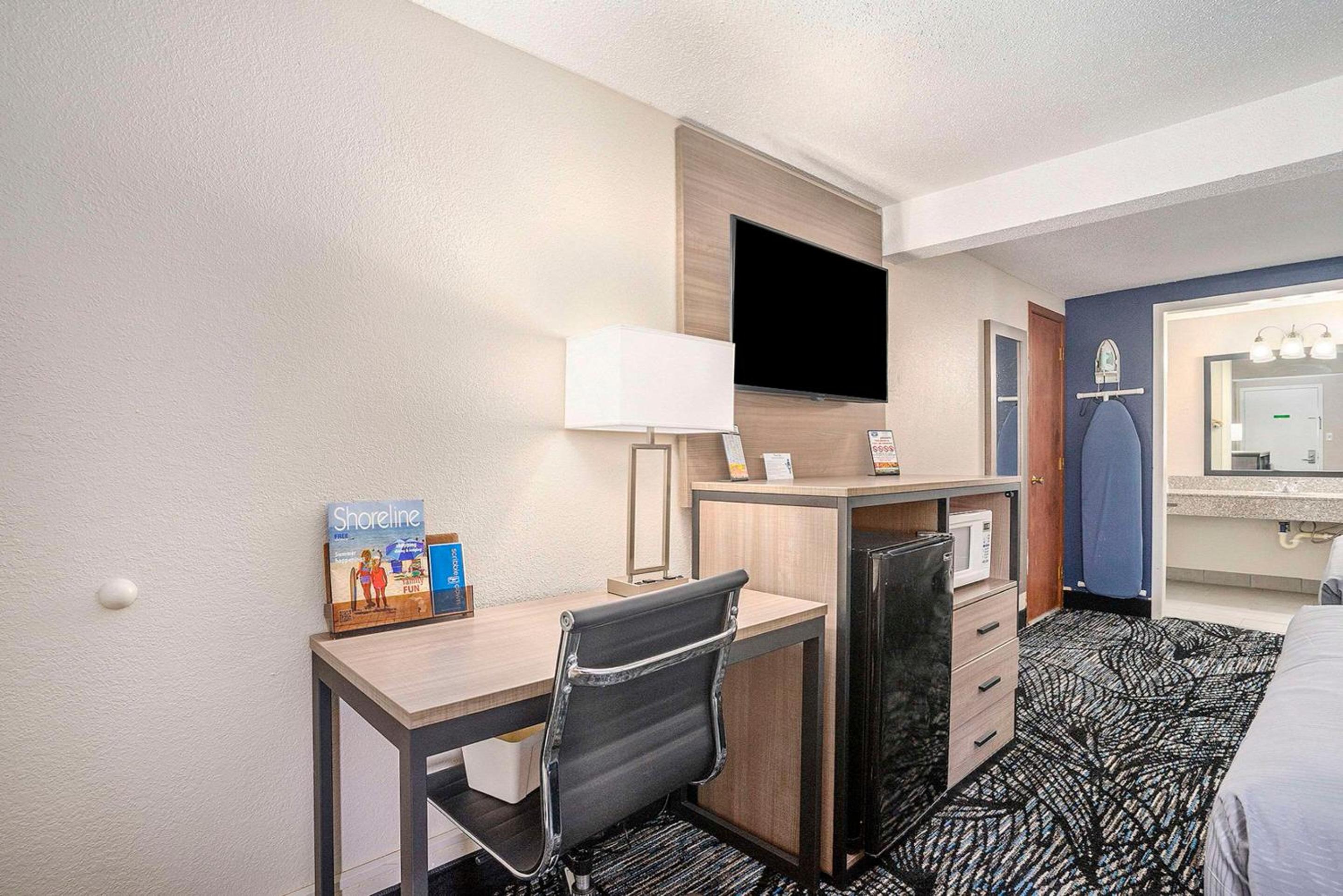 King Room - Non-Smoking - Photo 18