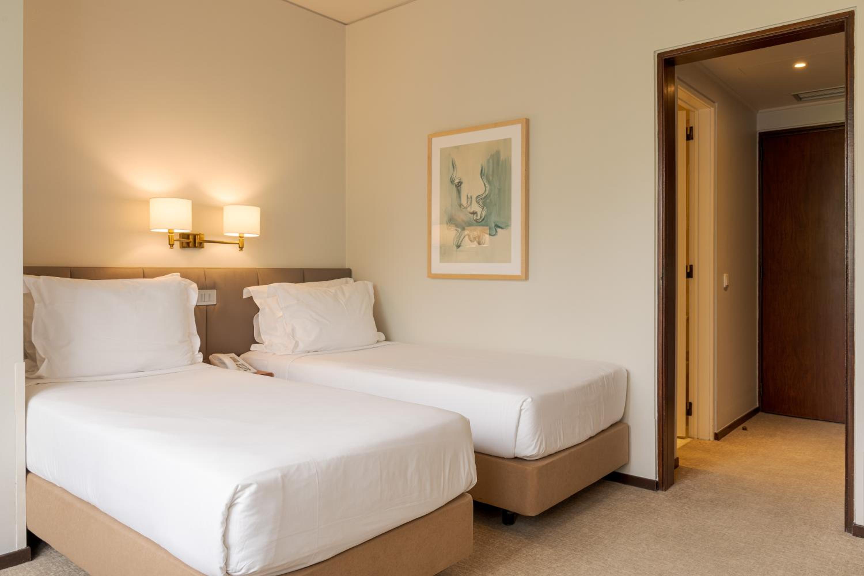 Classic Twin Room - Photo 1