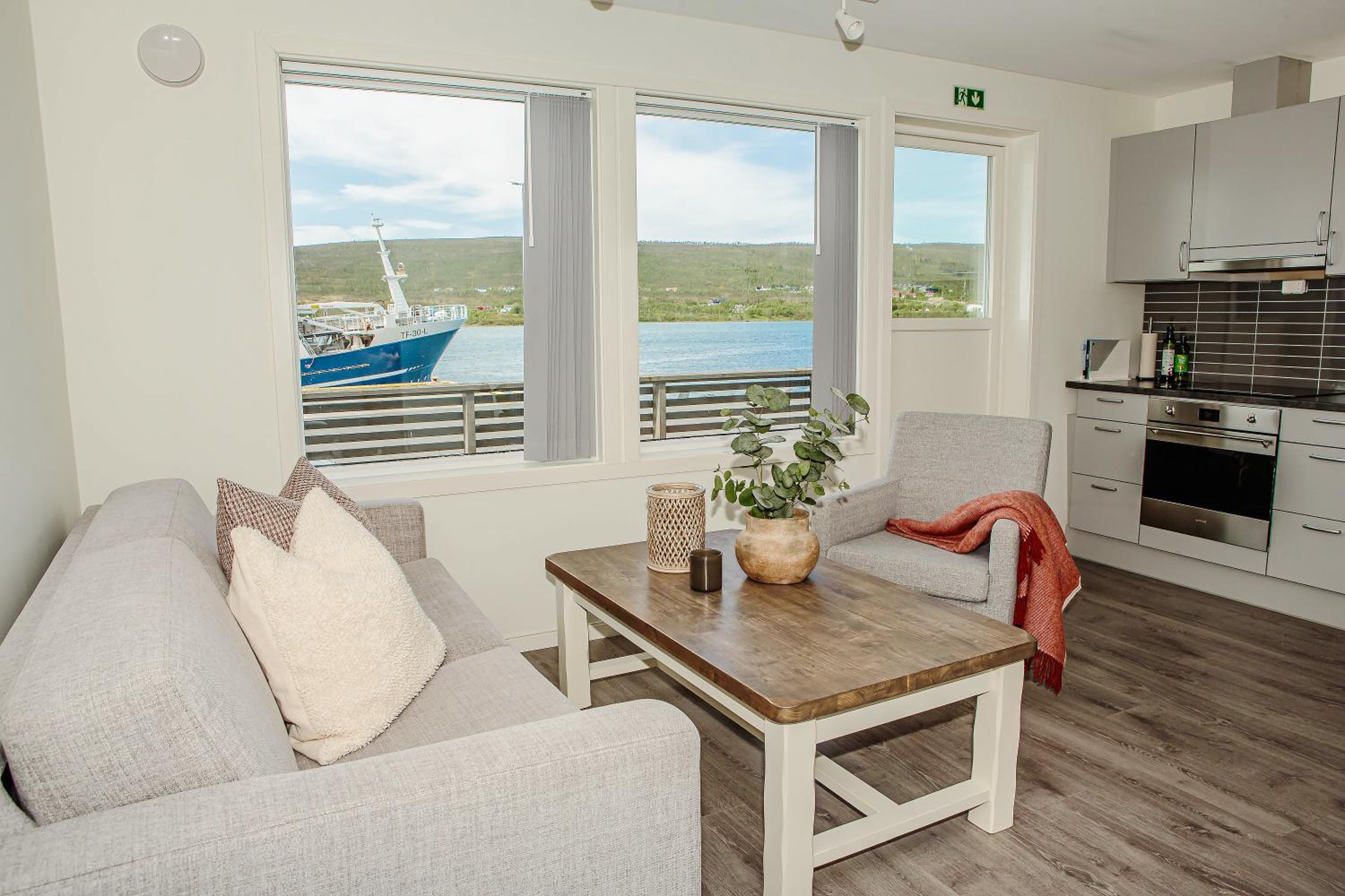 One-Bedroom Apartment