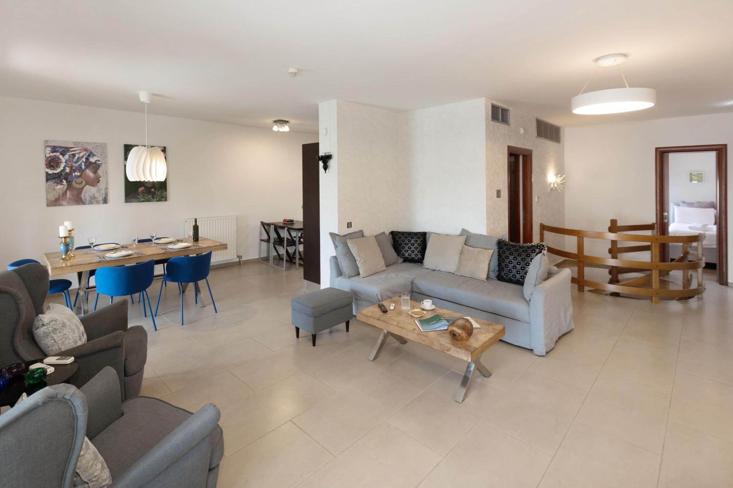 Apartment photo 1