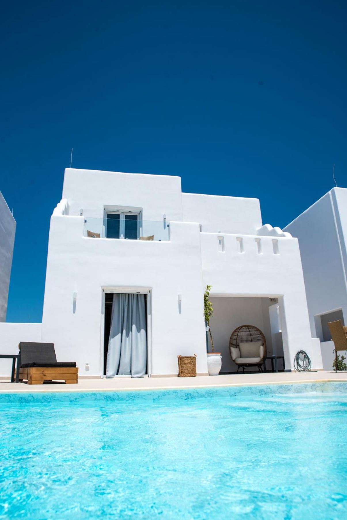 Villa With Private Pool photo 2