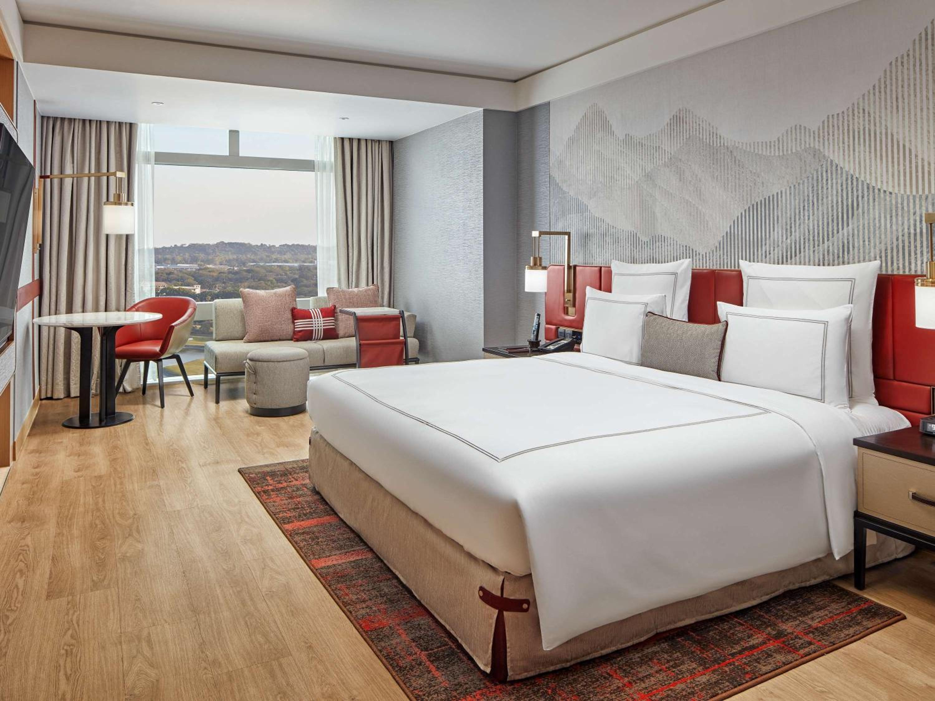 Swiss Grand King Suite - Photo 1
