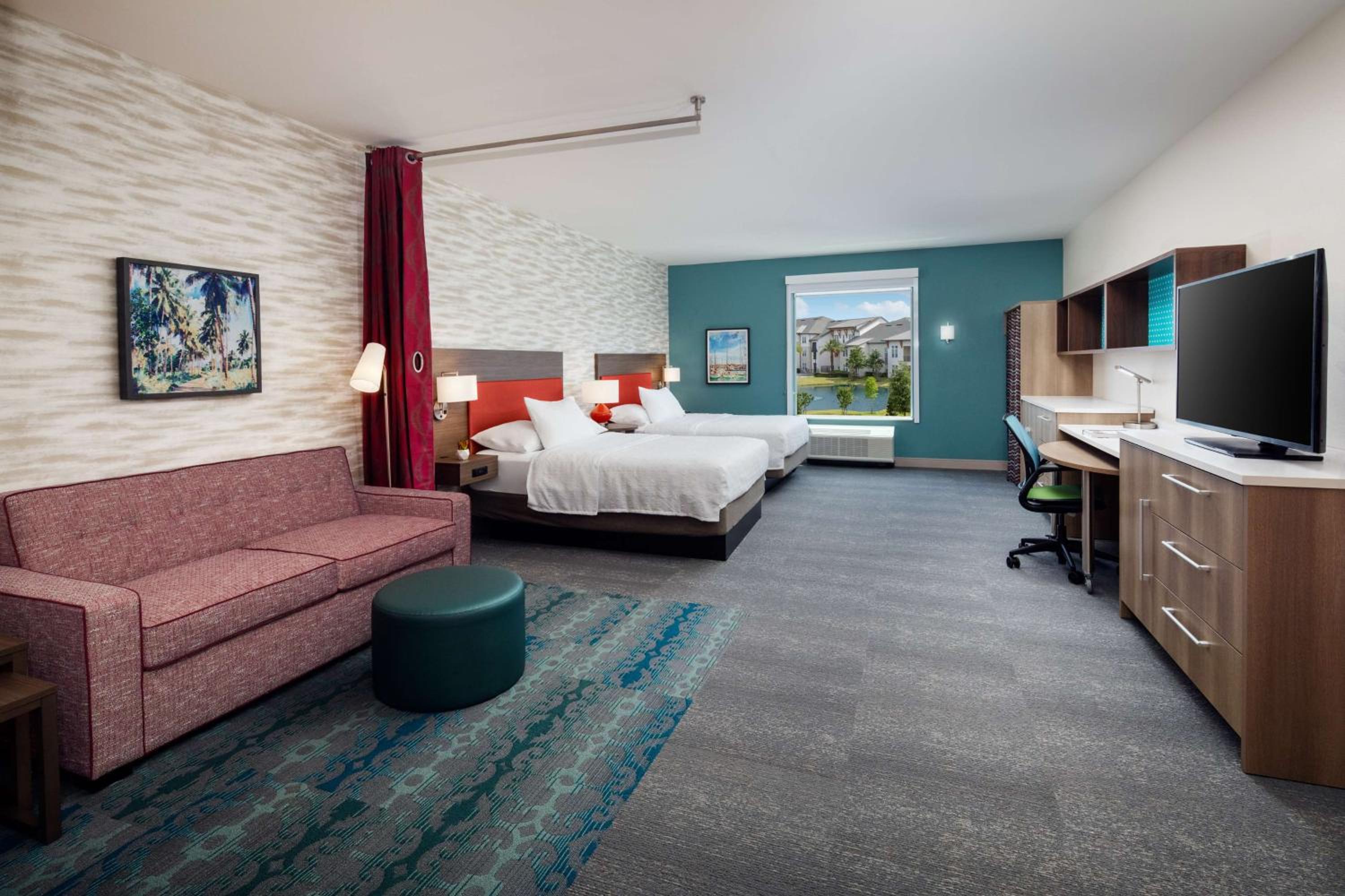 Studio Suite with Two Queen Beds - Photo 3