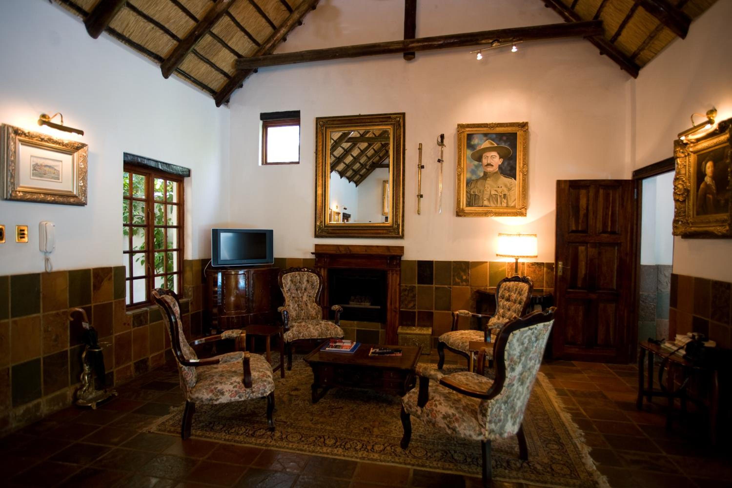 Standard King Room - Photo 3