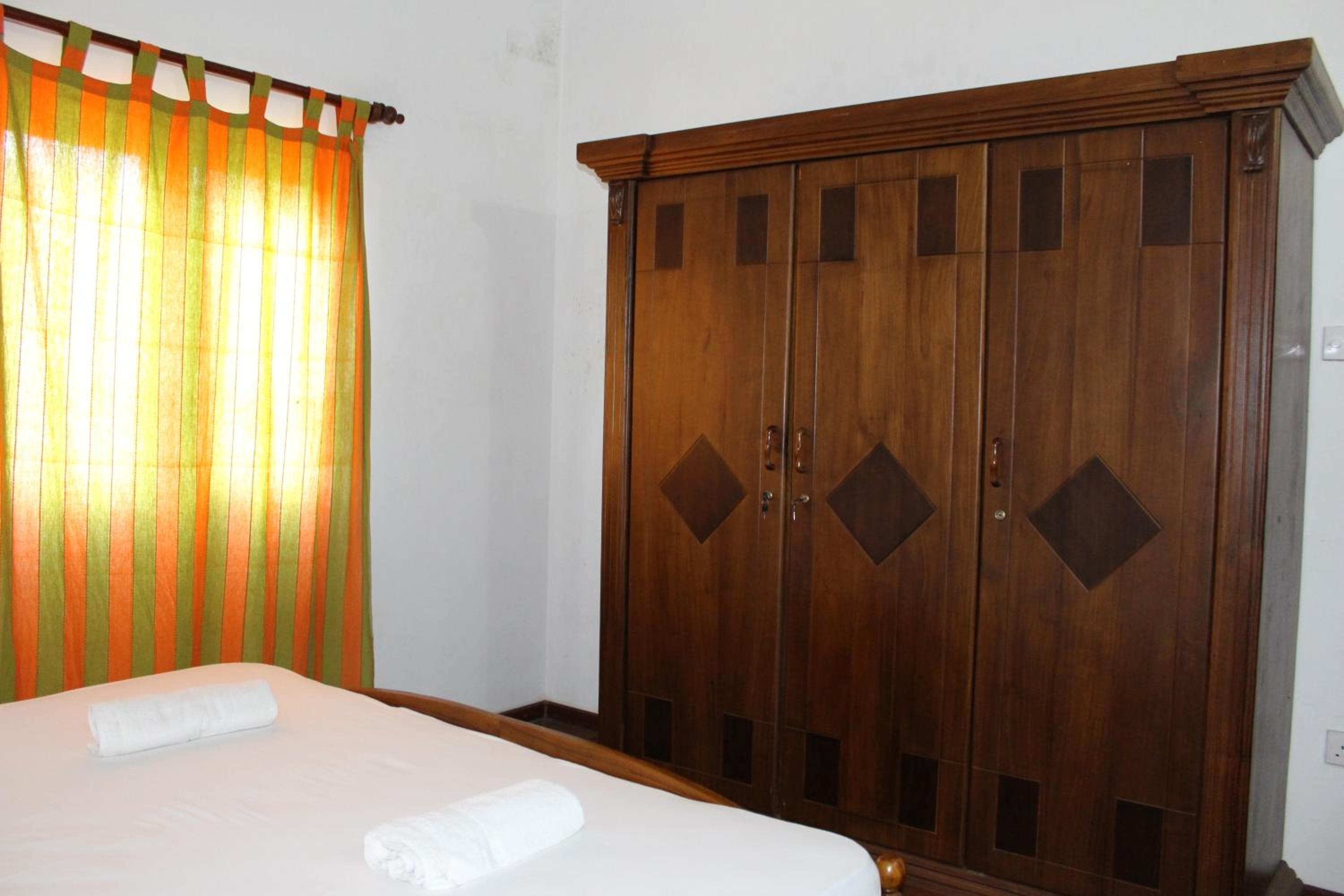 Deluxe King Room photo 2