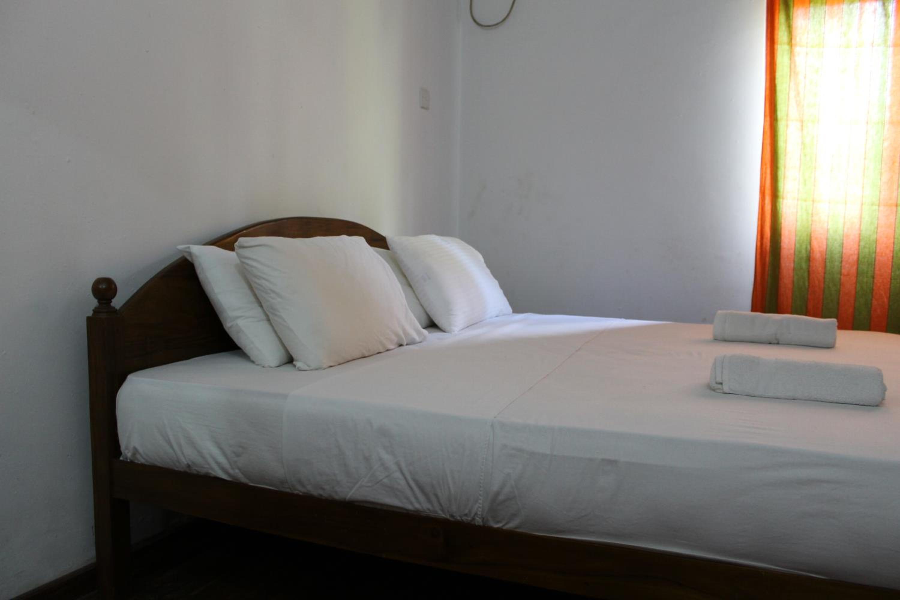 Budget Double Room photo 3