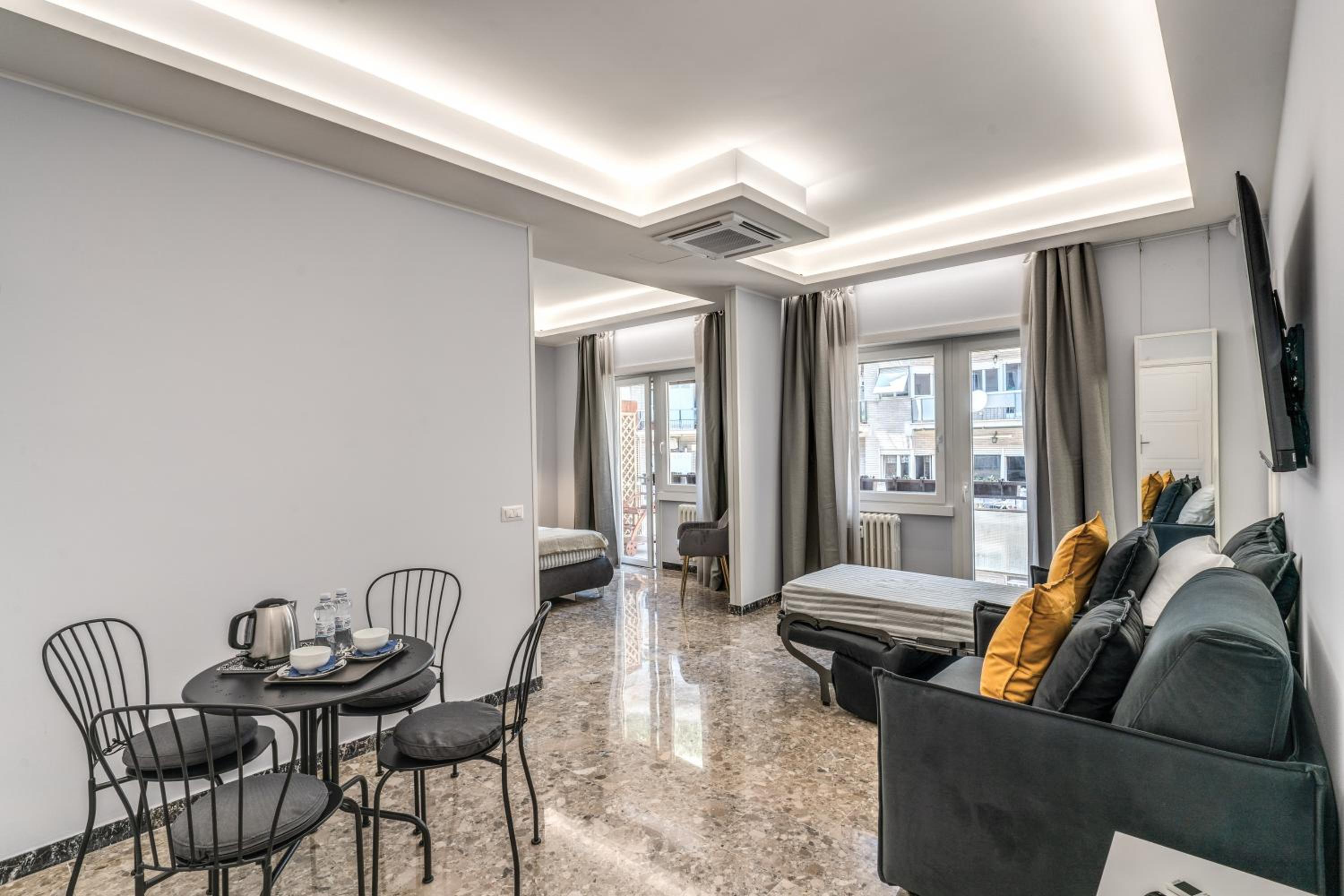 Deluxe Double or Twin Room with Balcony