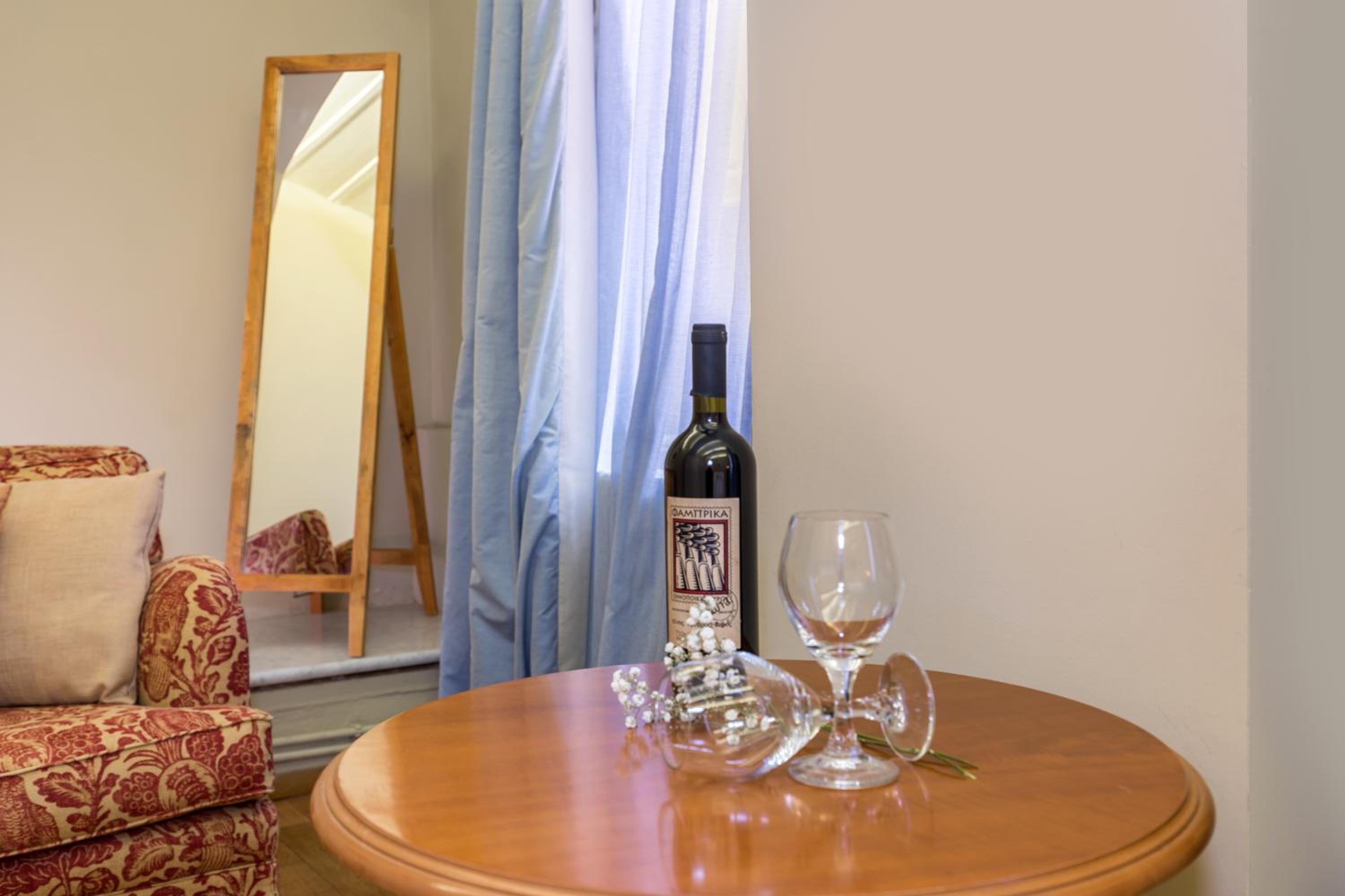 Family Two Bedroom Suite (Cozy Alley Building) - Photo 2