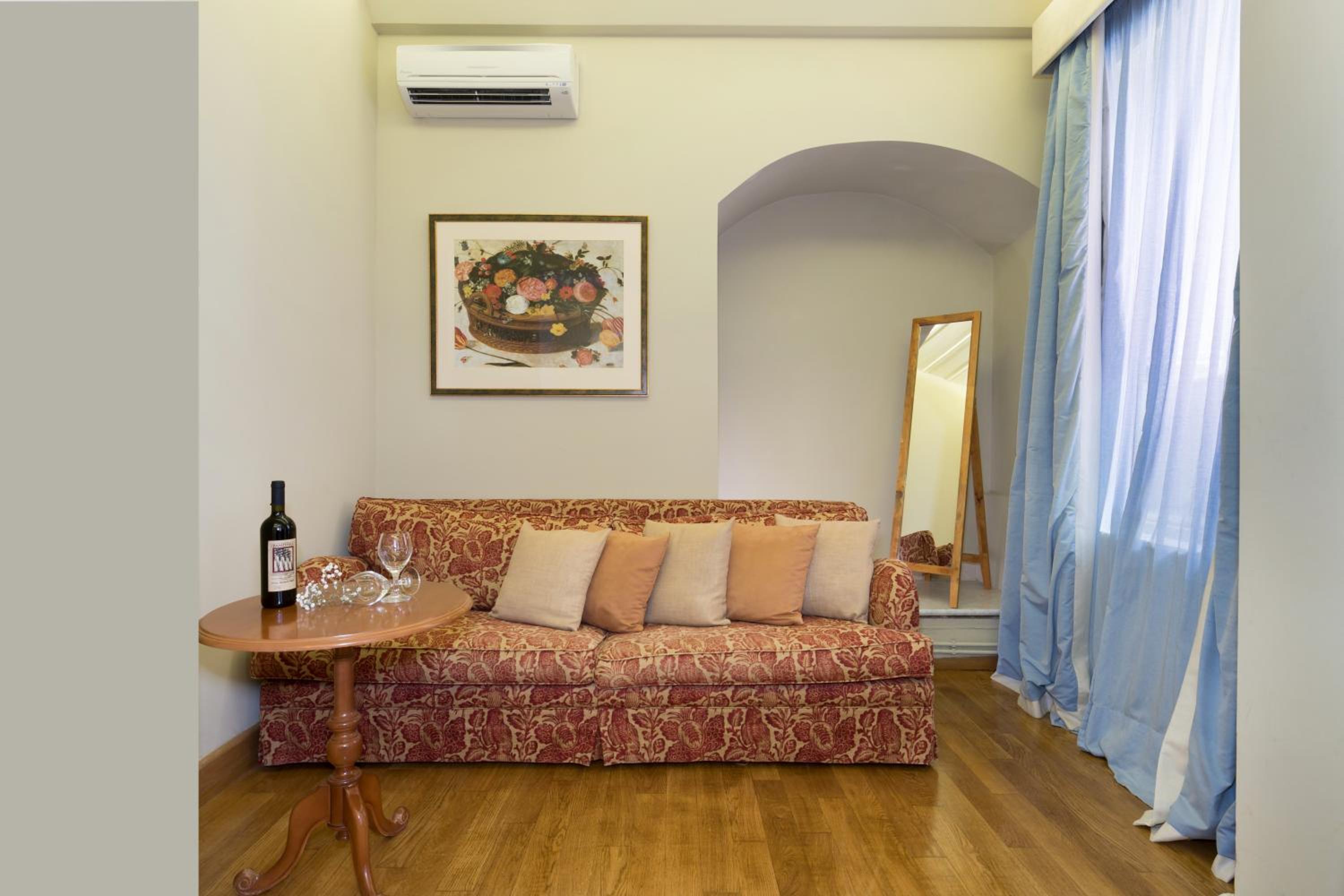 Family Two Bedroom Suite (Cozy Alley Building) - Photo 4