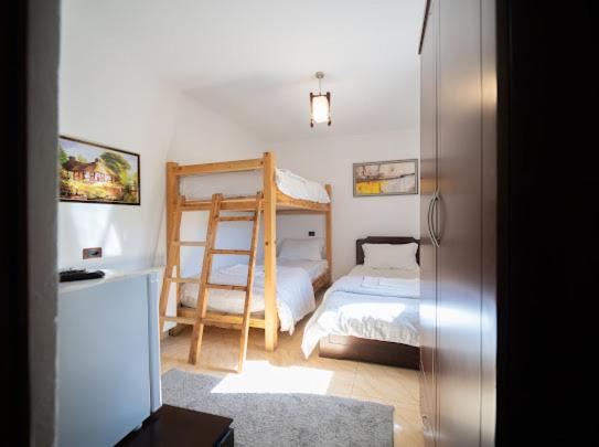 Quadruple Room photo 3