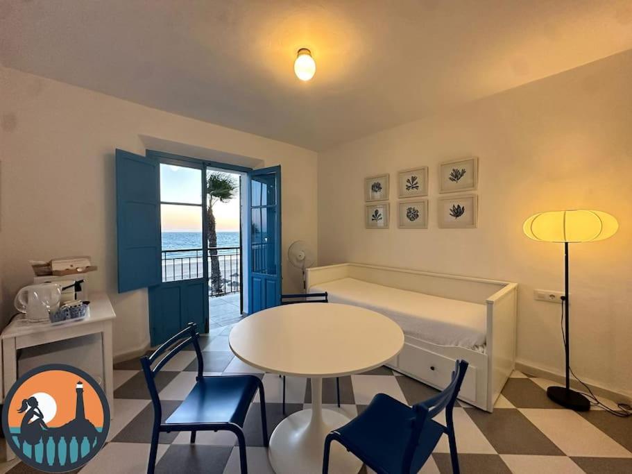 One-Bedroom Apartment with Sea View and Balcony