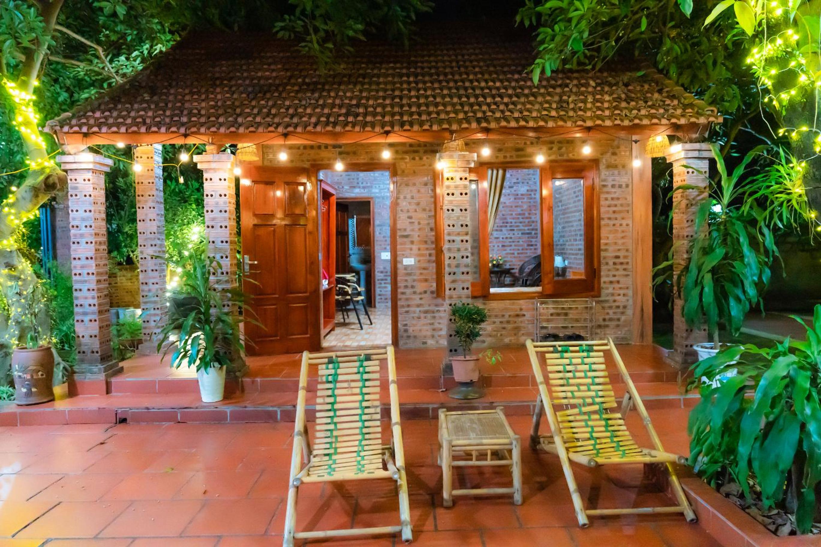 Bungalow With Garden View - Photo 25