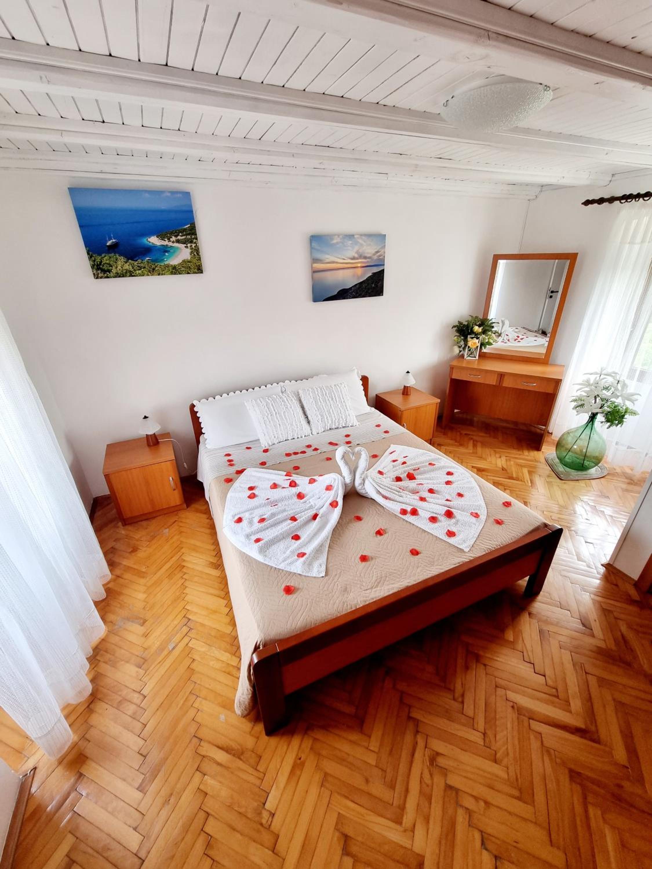 Apartment - Photo 1