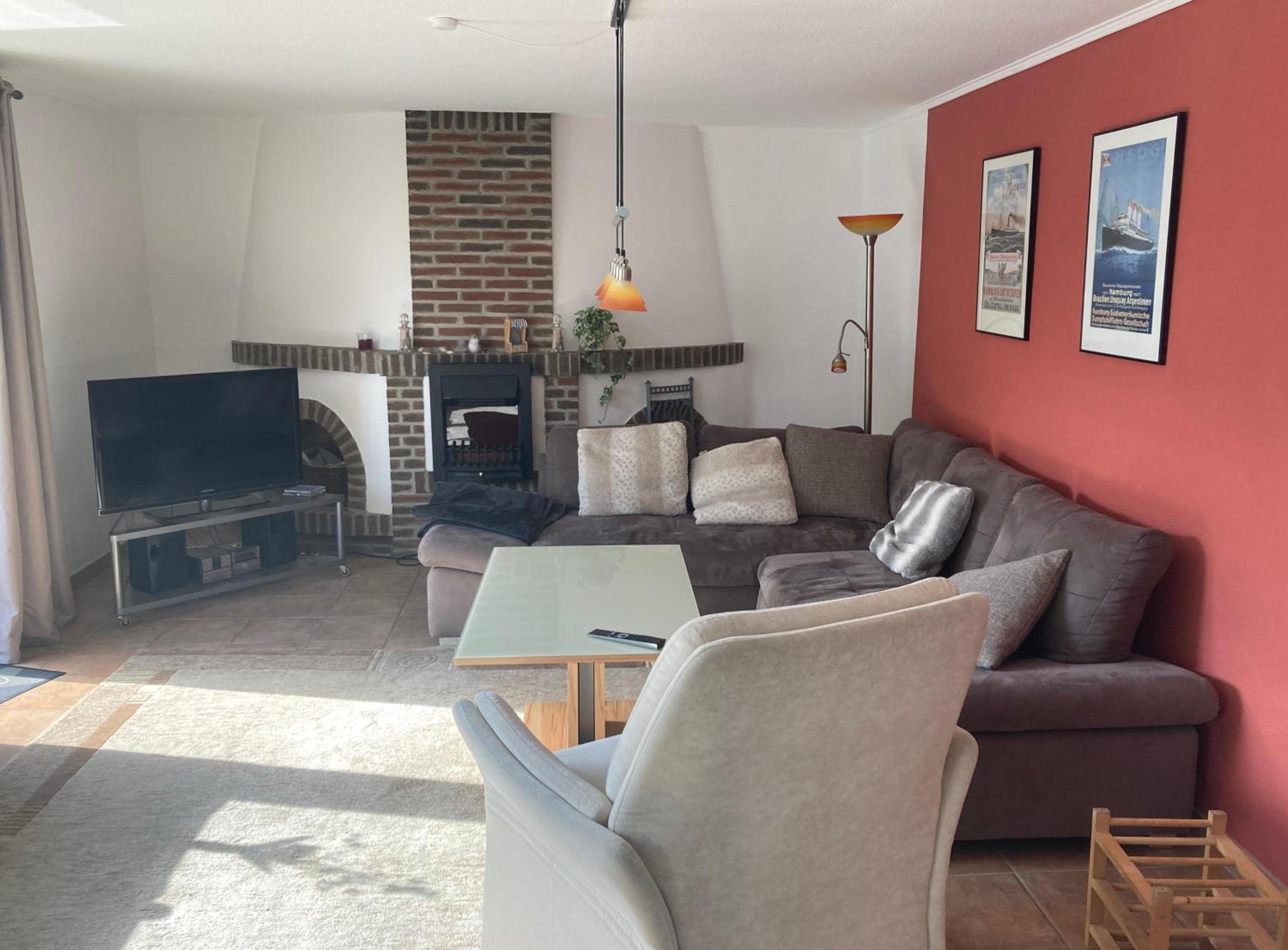 Four-Bedroom House photo 1