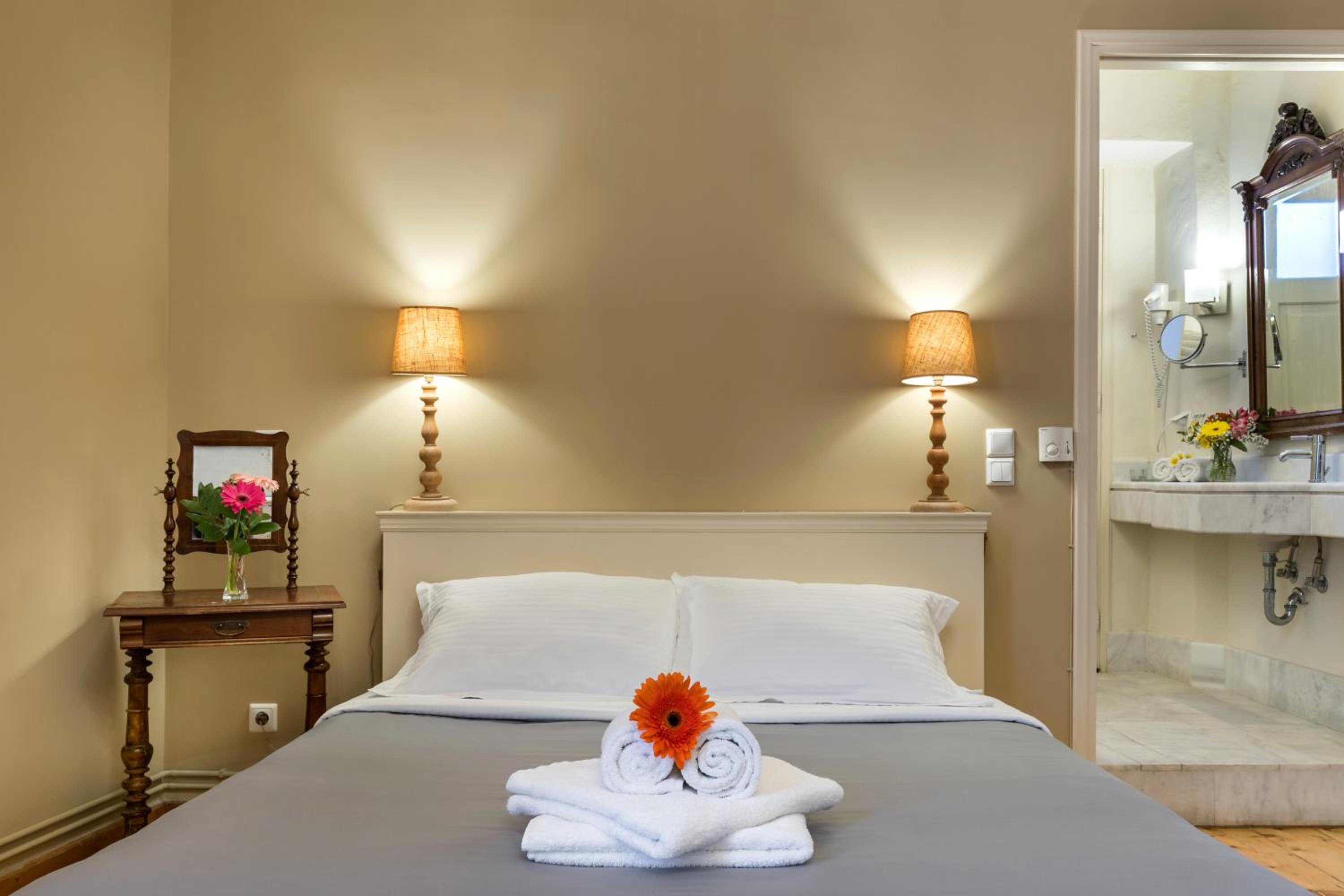 Superior Double Room (Cozy Alley Building) - Photo 1