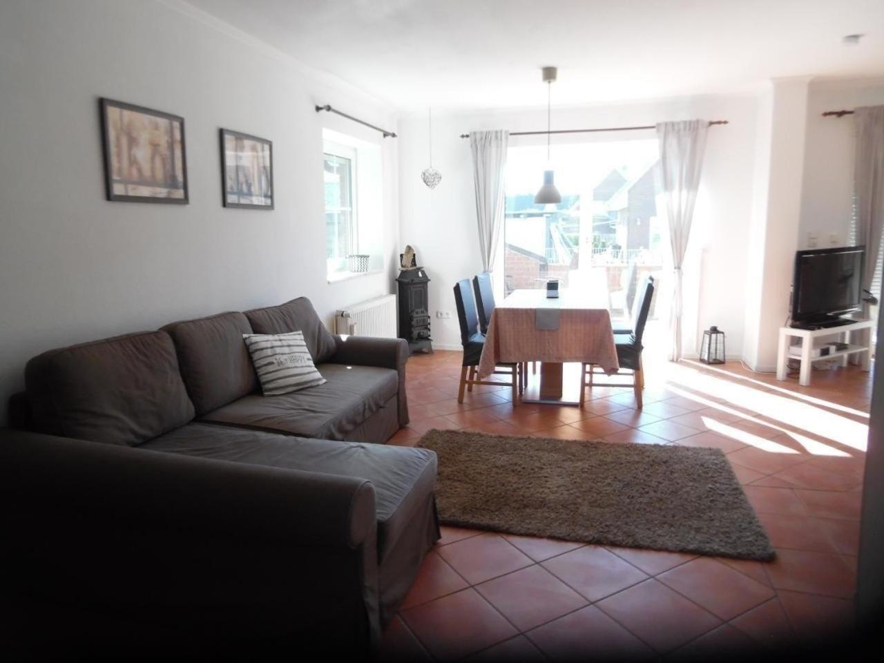 Three-Bedroom Vacation Home  photo 1