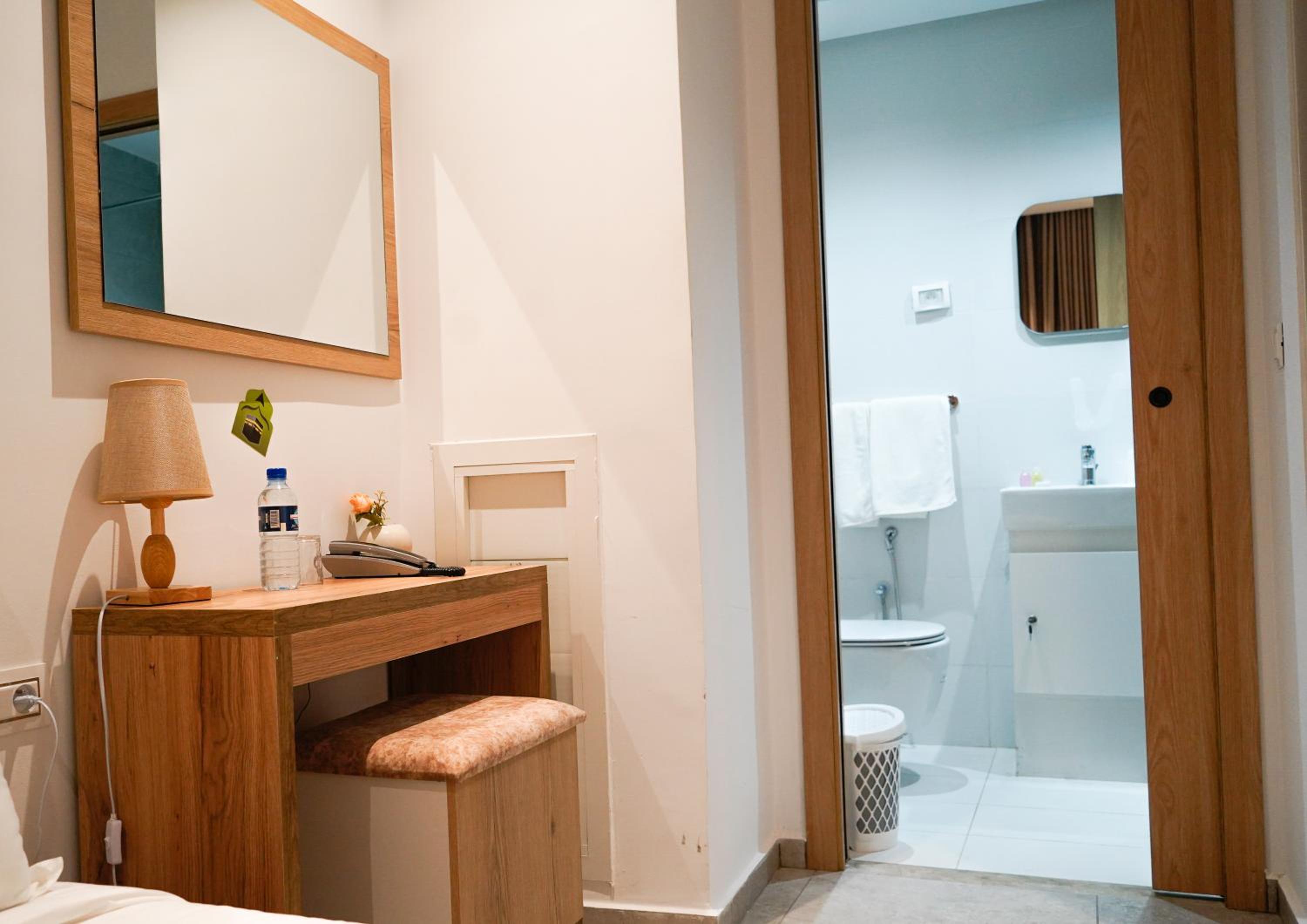 Single Room photo 3