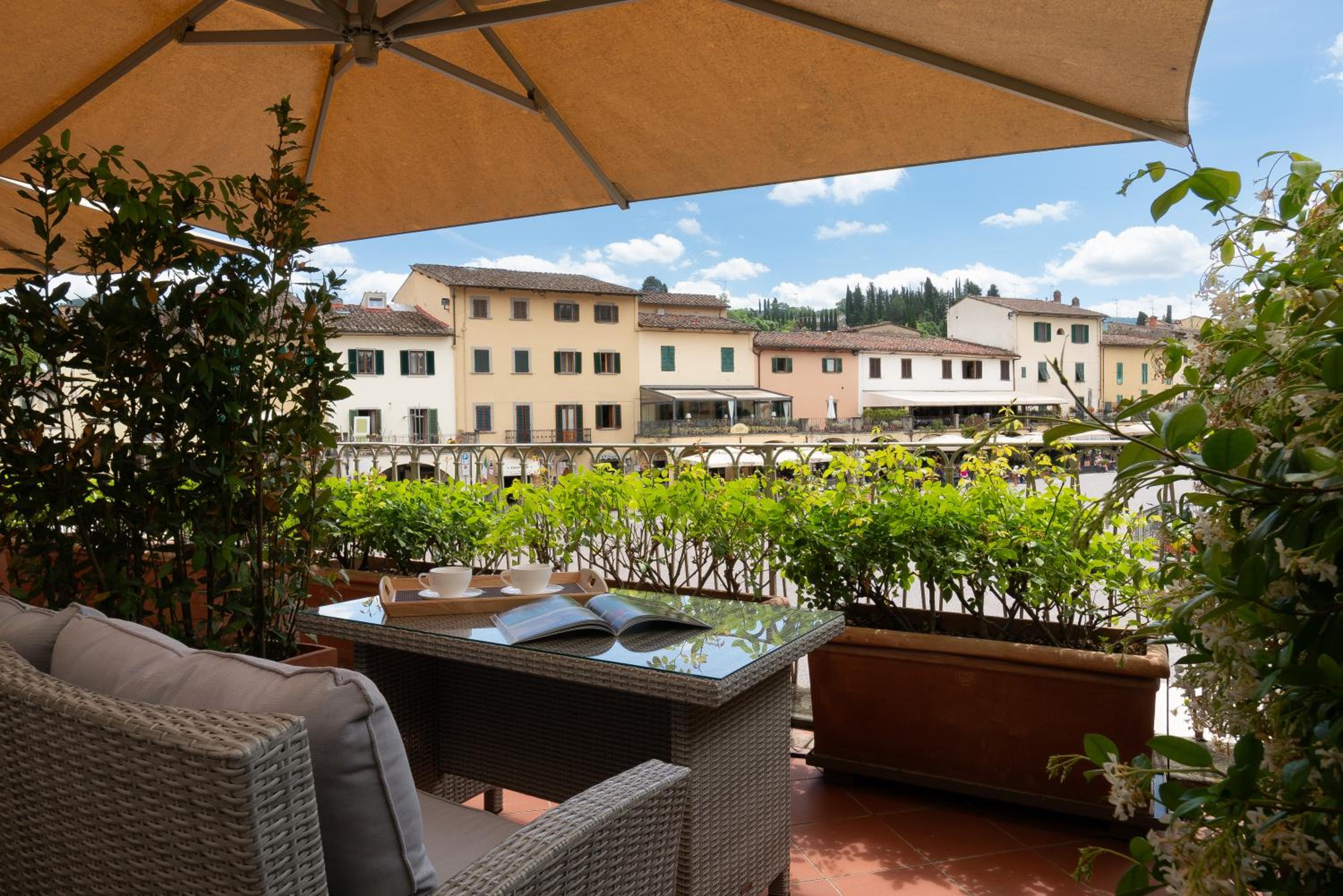 Suite with Terrace - Photo 8