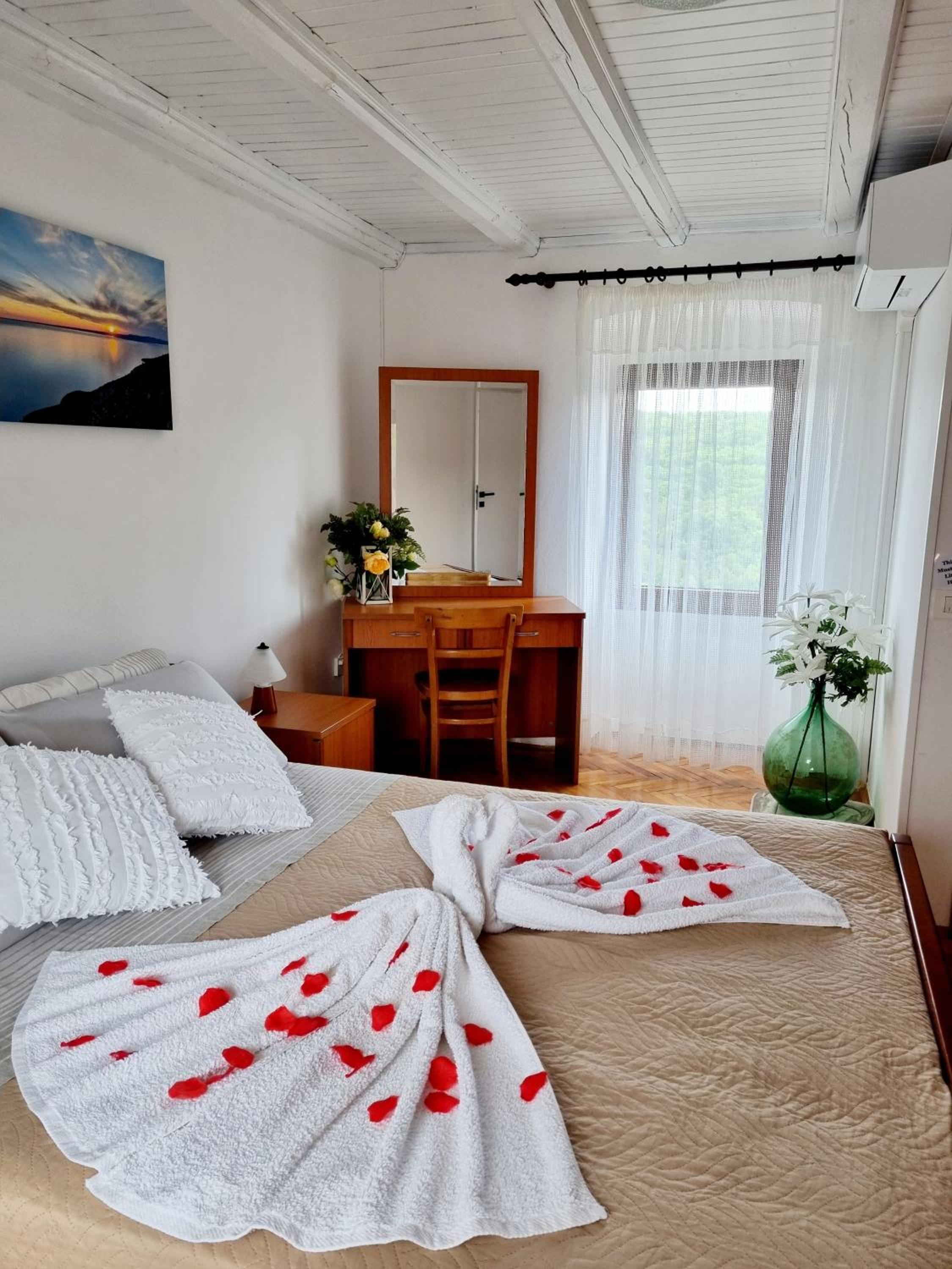 Apartment - Photo 20