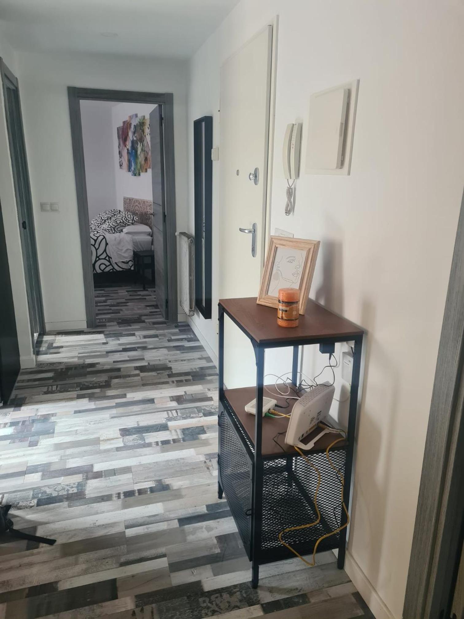 Apartment photo 2