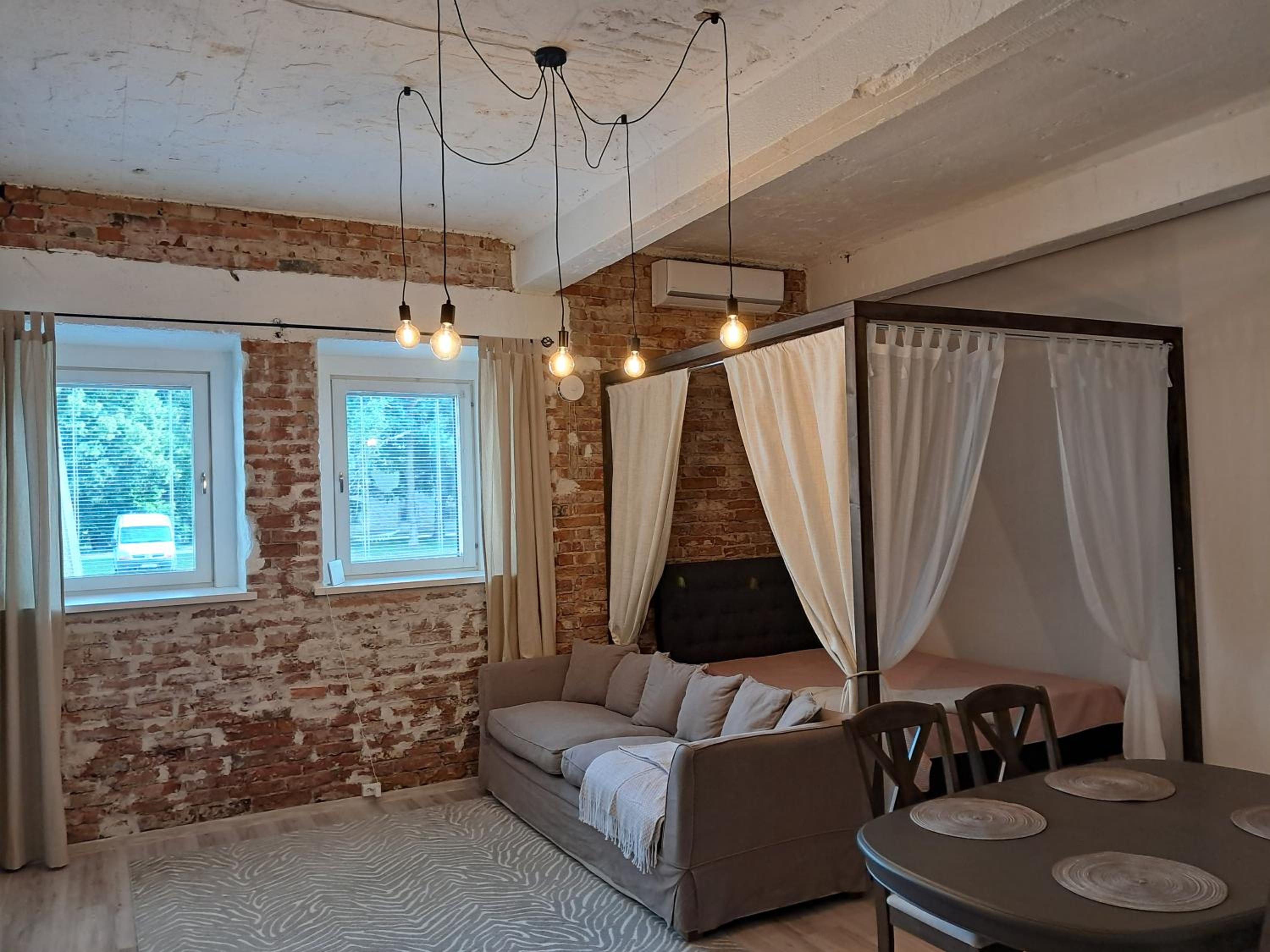 One-Bedroom Apartment with Park View photo 1
