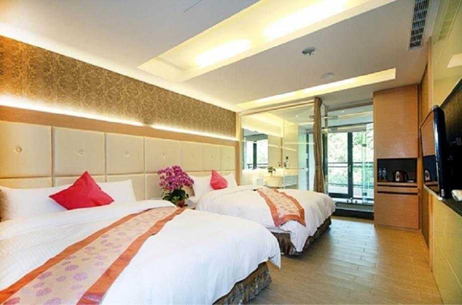 Quadruple Room with Mountain View and Balcony photo 3