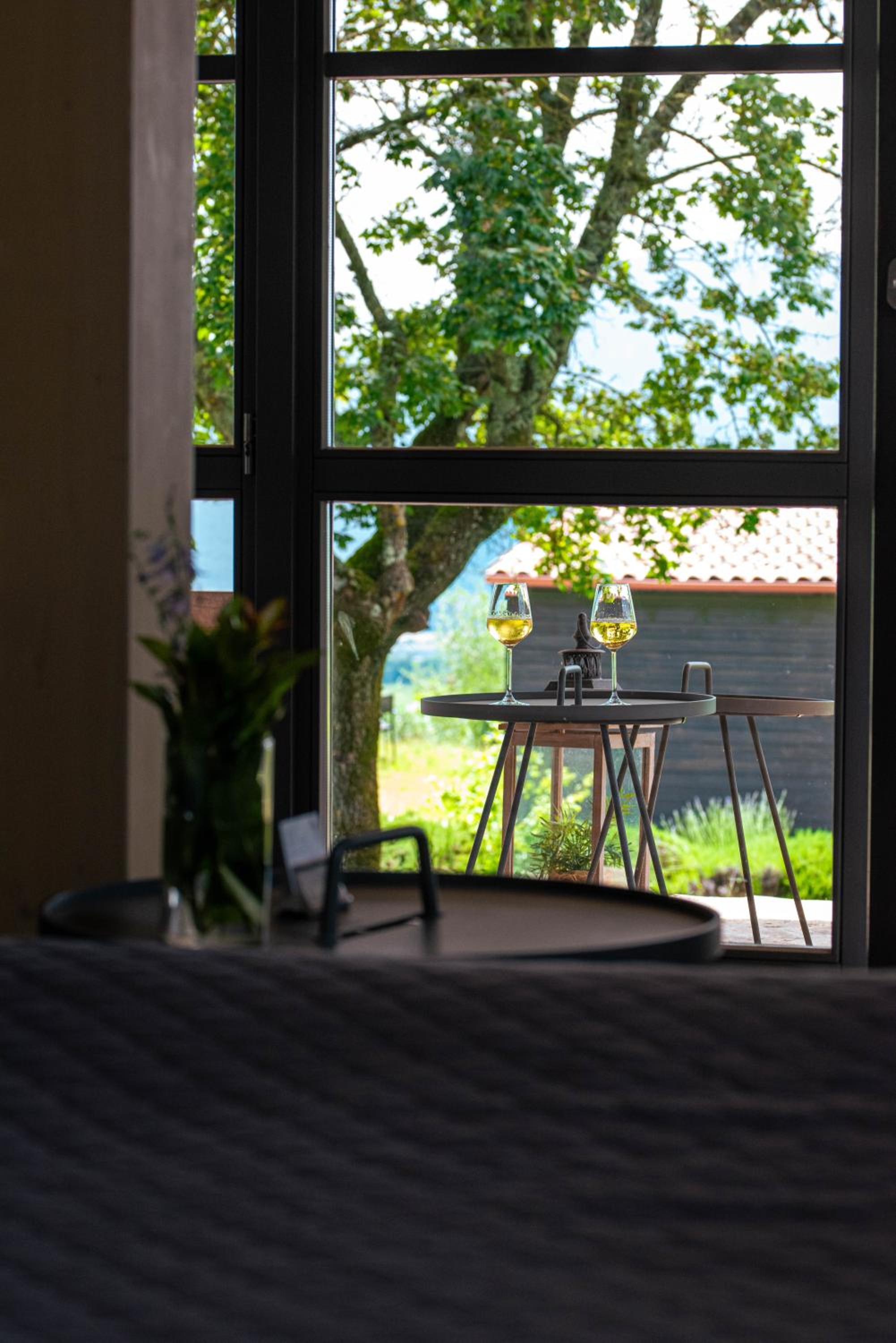 Studio - Split Level - Photo 23