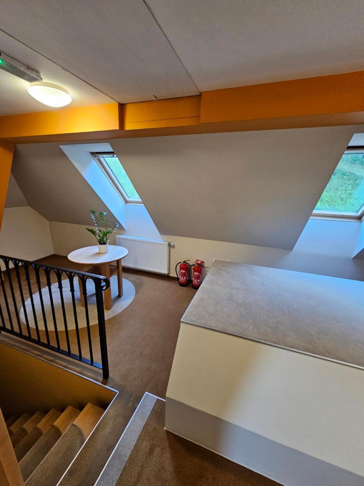 Single Room with Private Bathroom photo 3