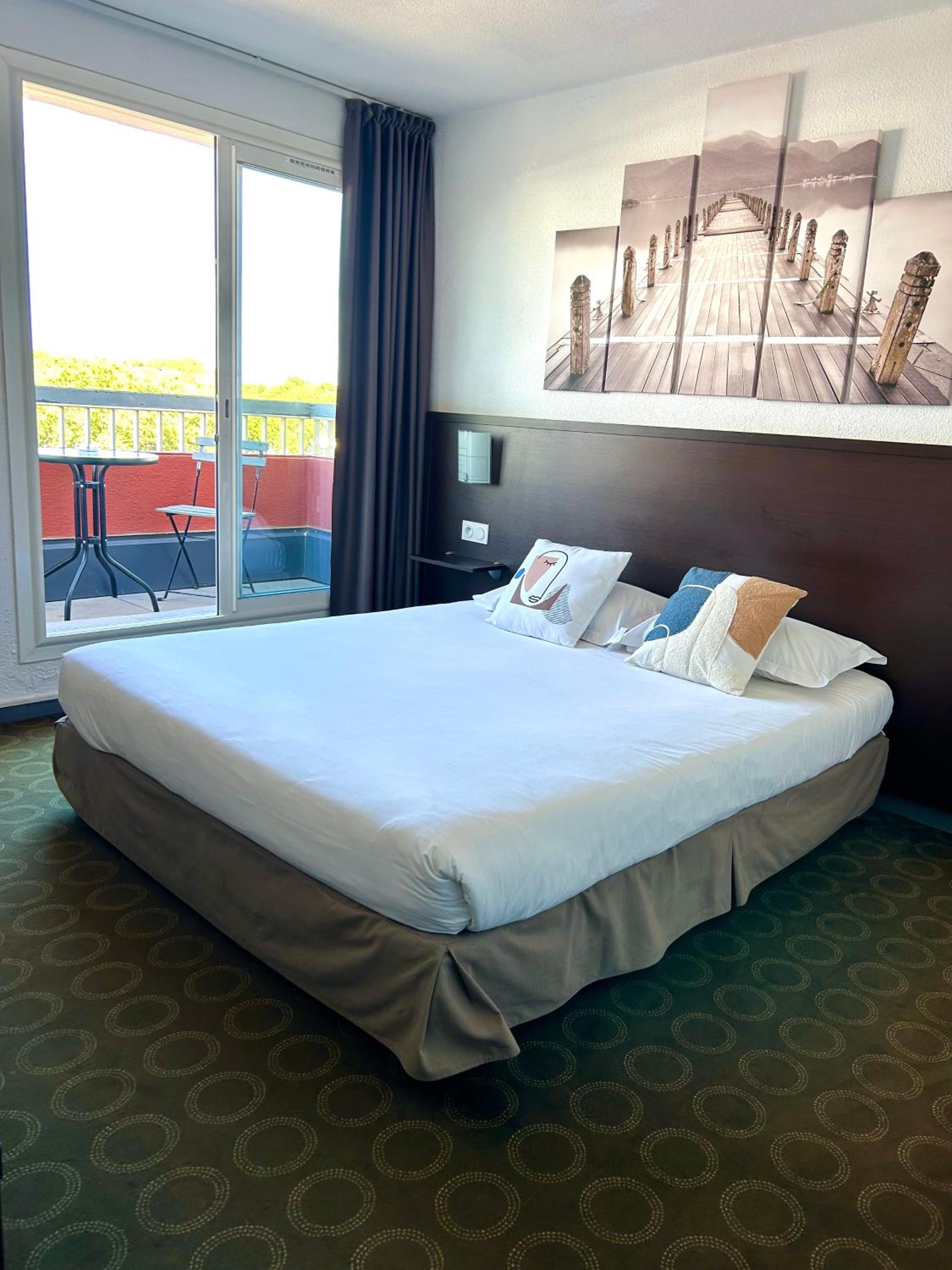 Superior Double Room with Balcony