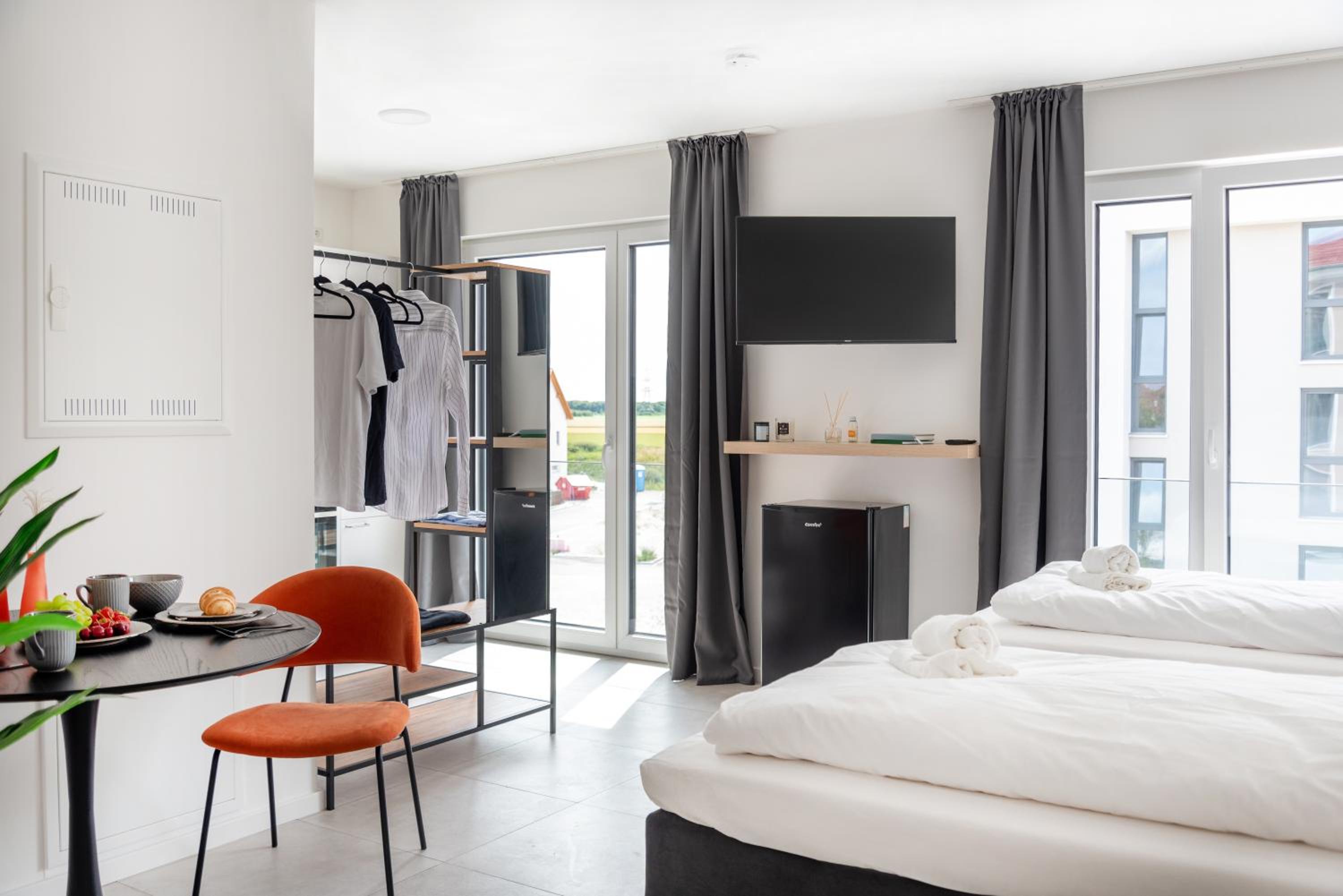 Studio Apartment photo 1