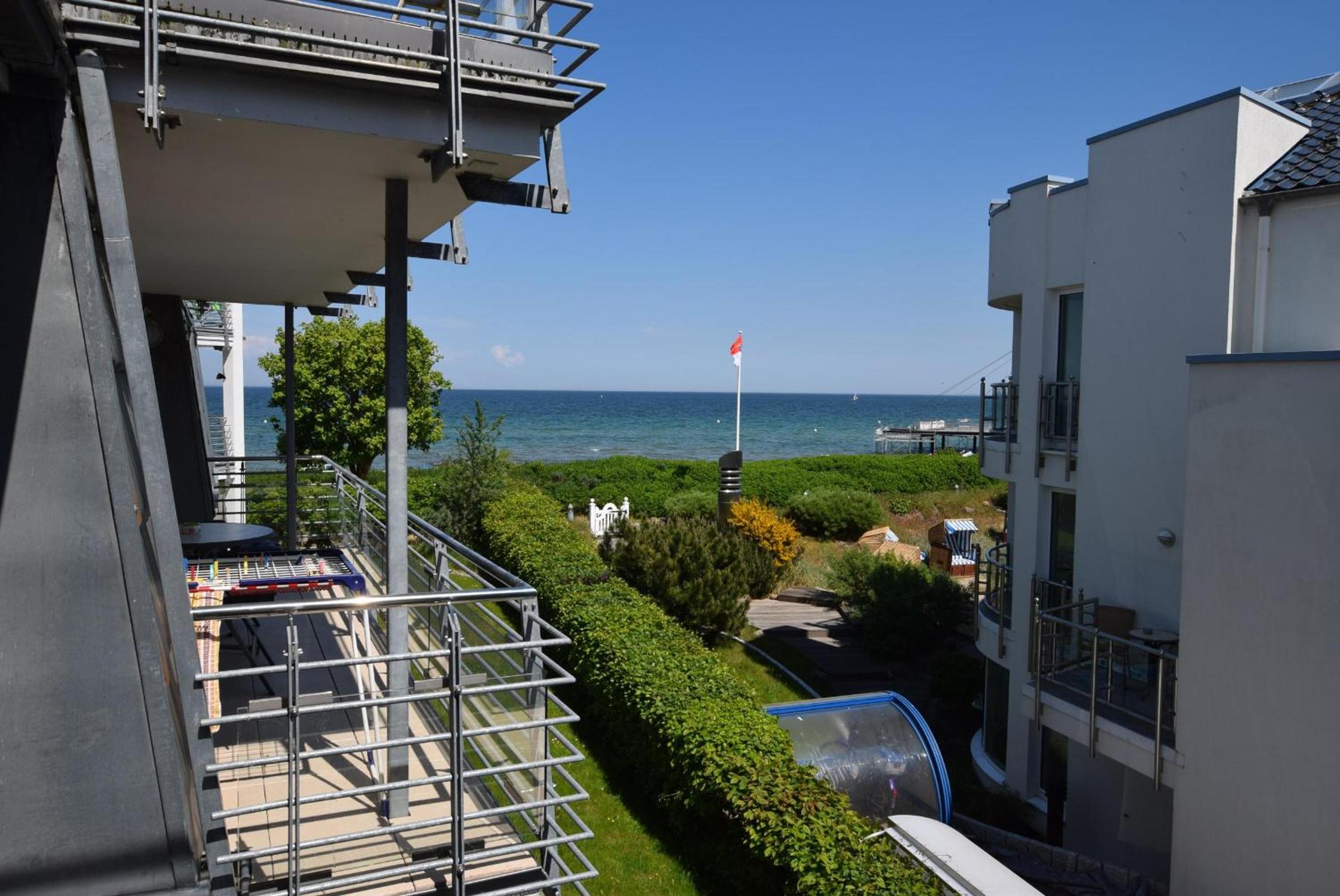 Apartment with Sea View photo 3