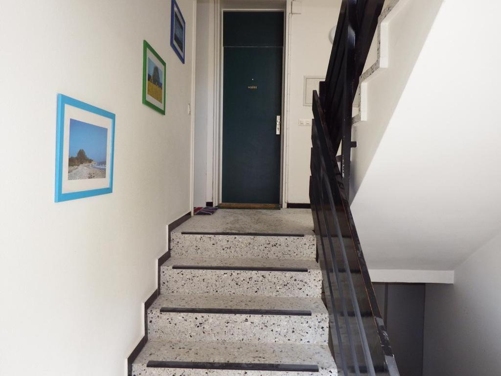 Apartment with Balcony photo 2