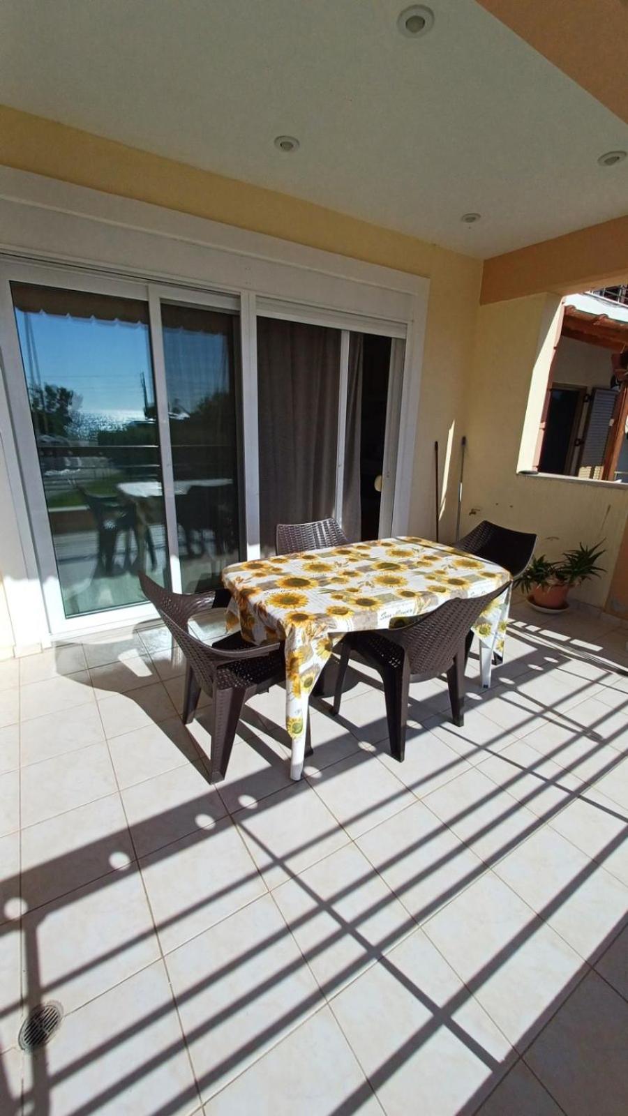 Two-Bedroom Apartment with Balcony and Sea View photo 2