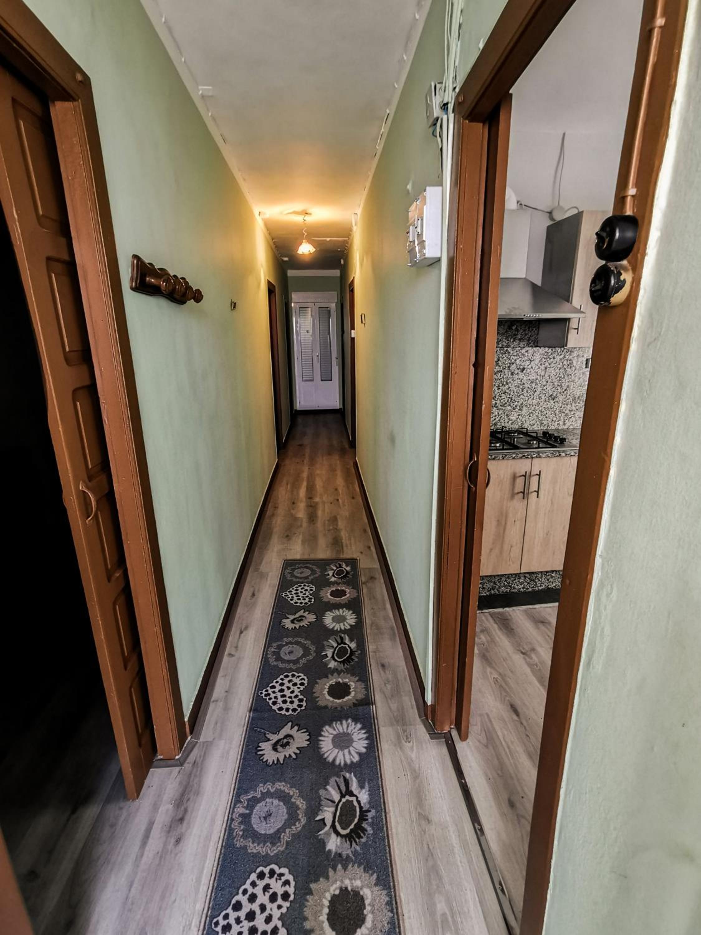 Four-Bedroom House photo 2