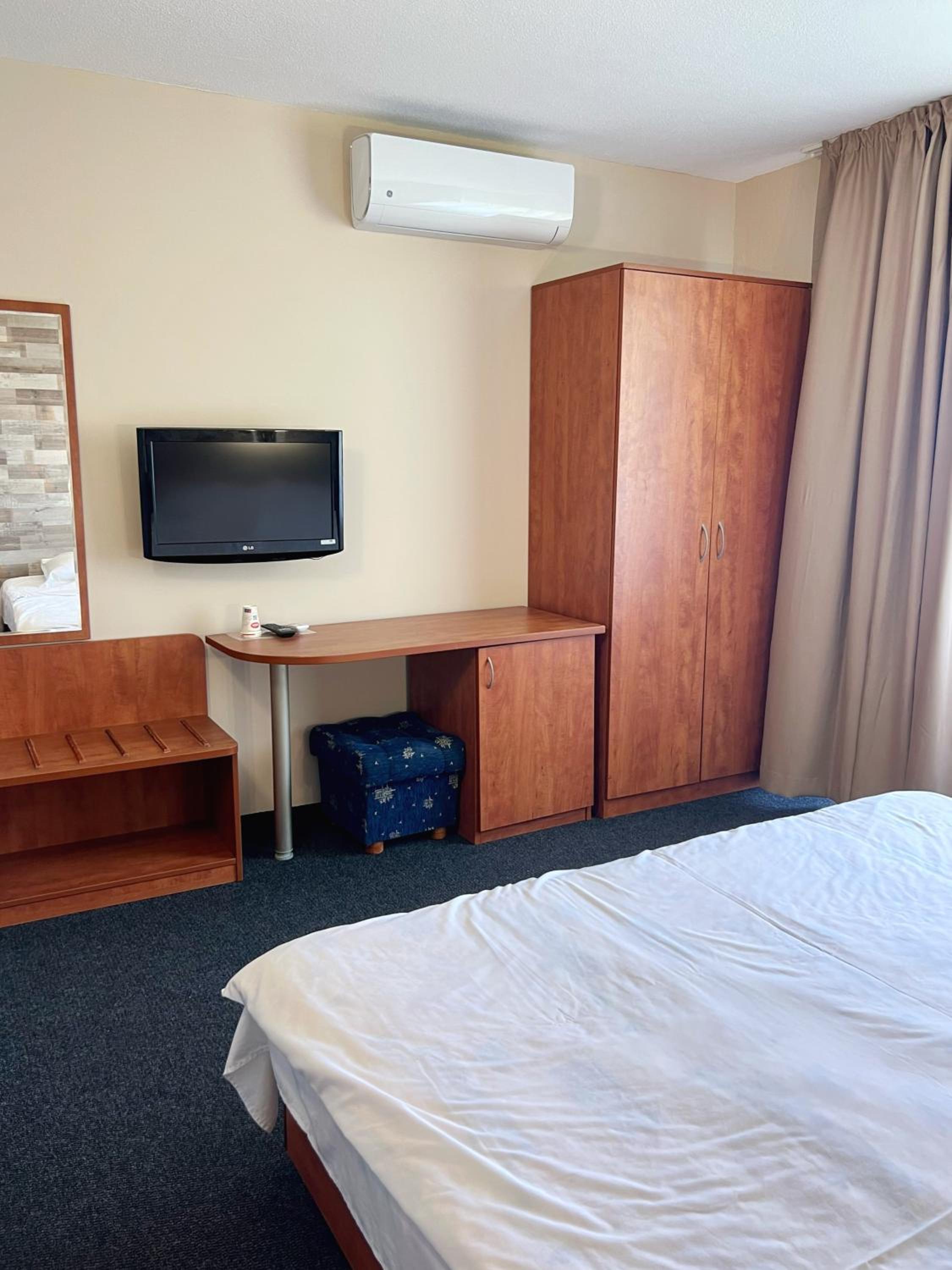 Double Room with Balcony photo 2