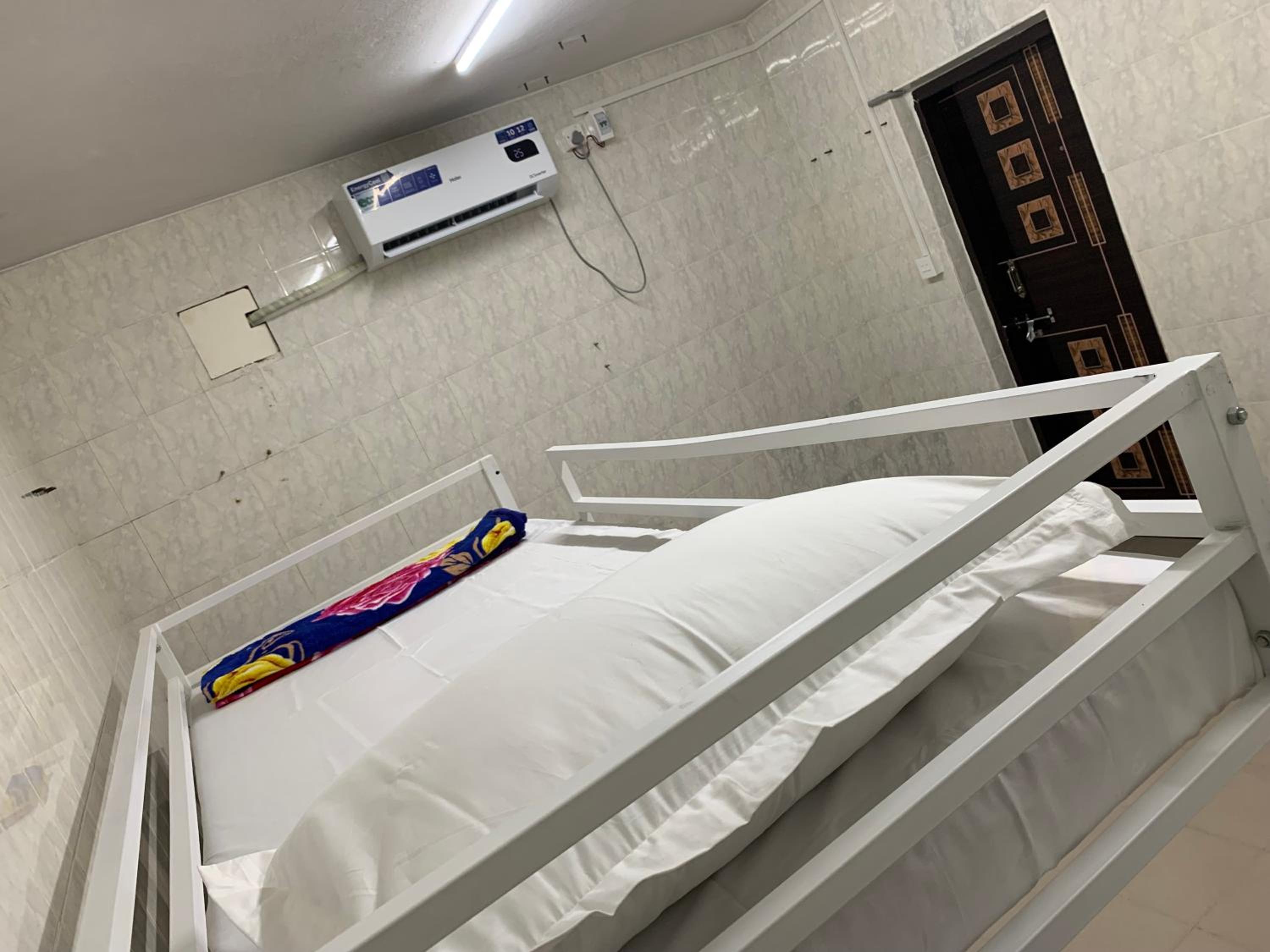 Bunk Bed In Mixed Dormitory Room photo 2