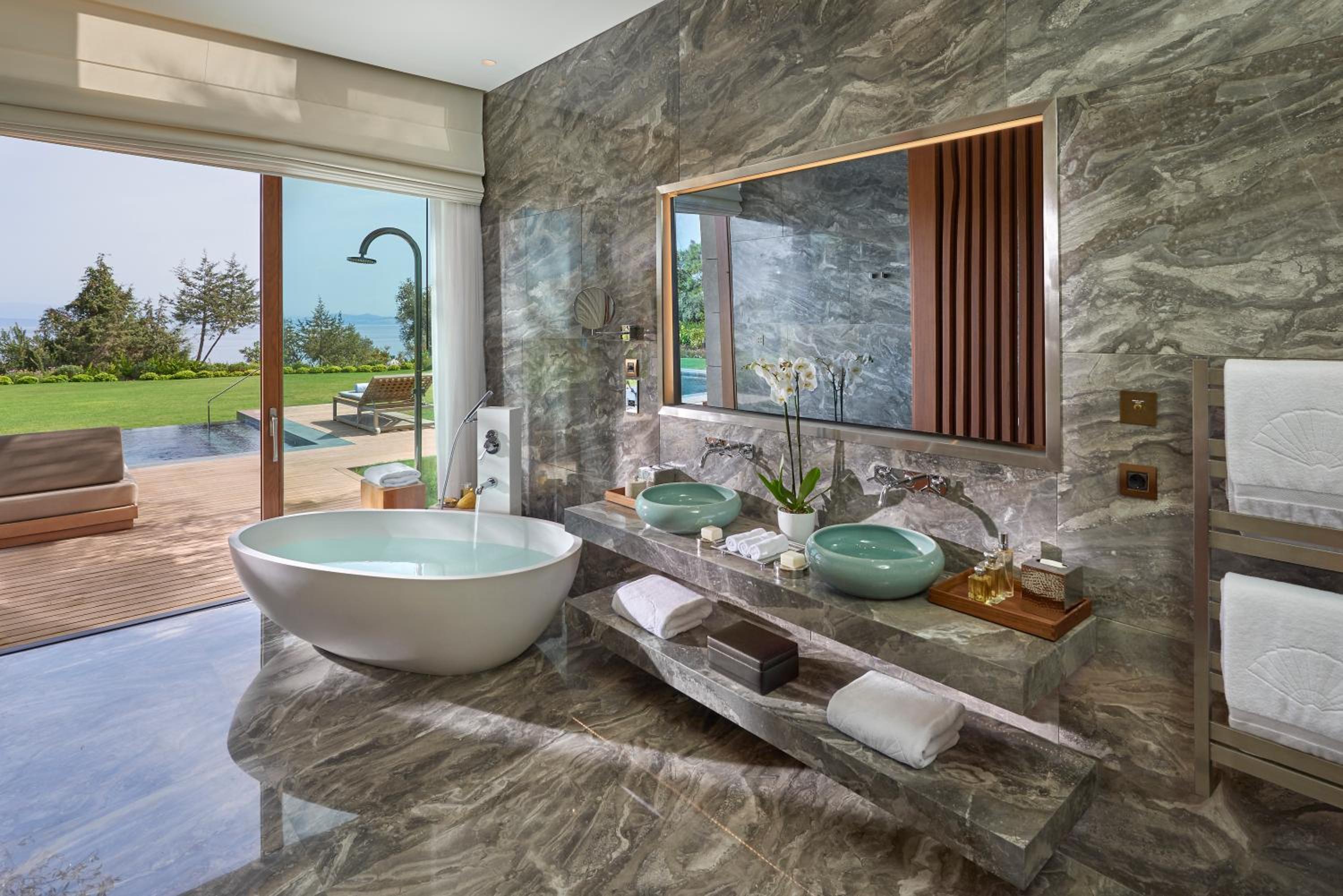 Four Bedroom Blue Beach Villa photo 3