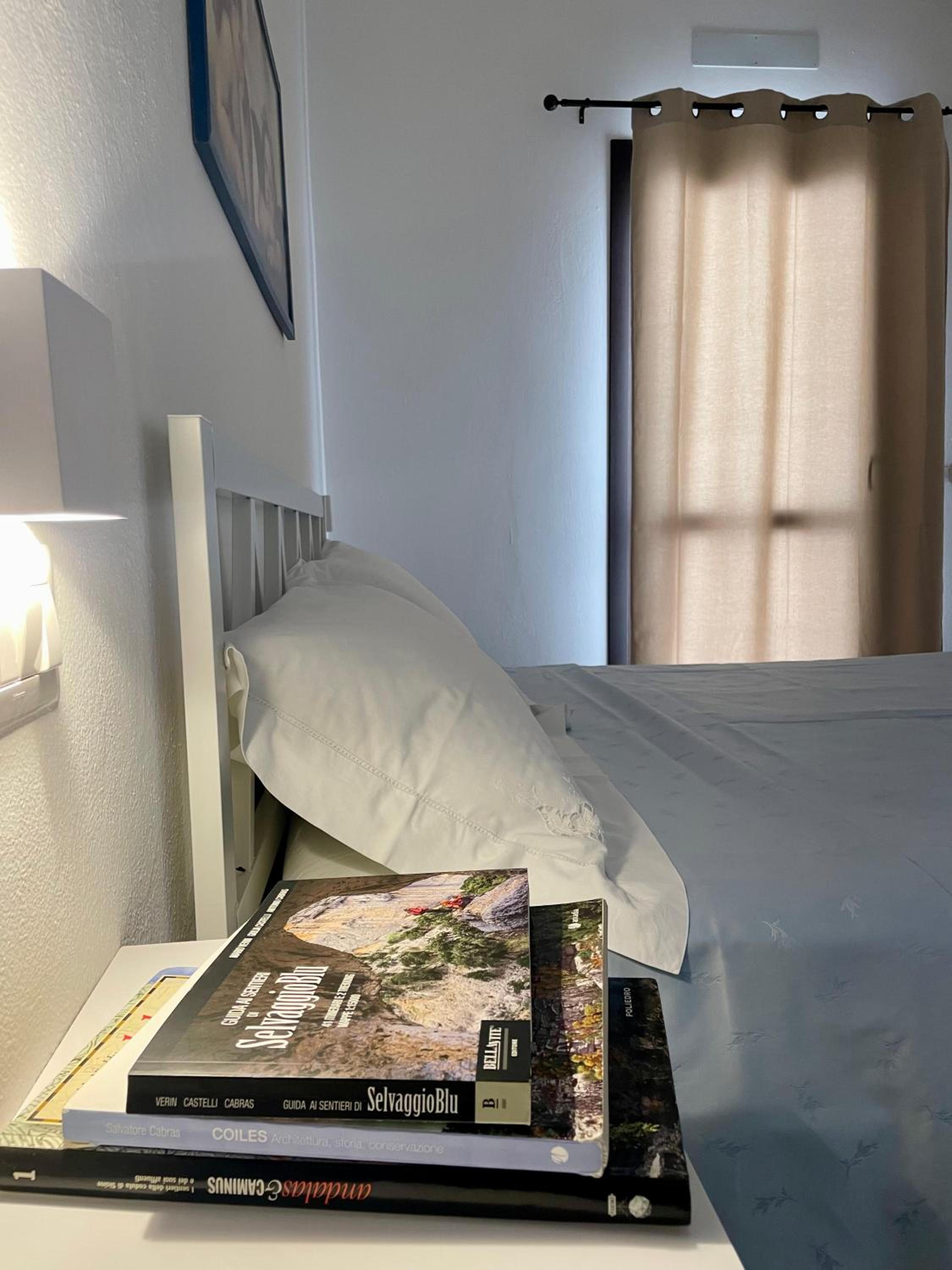 Two-Bedroom Apartment with View photo 2