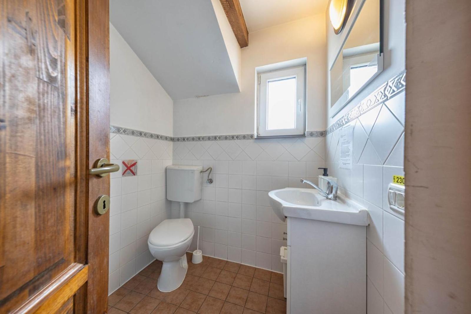 King Room with Balcony photo 3
