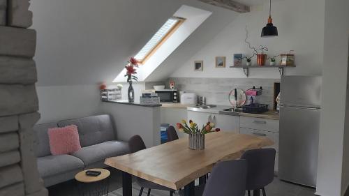 Studio Apartment - Photo 12