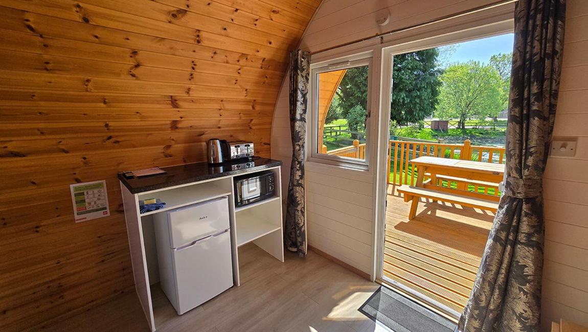 Camping Pod Sleeps 2 (shared bathroom) photo 3