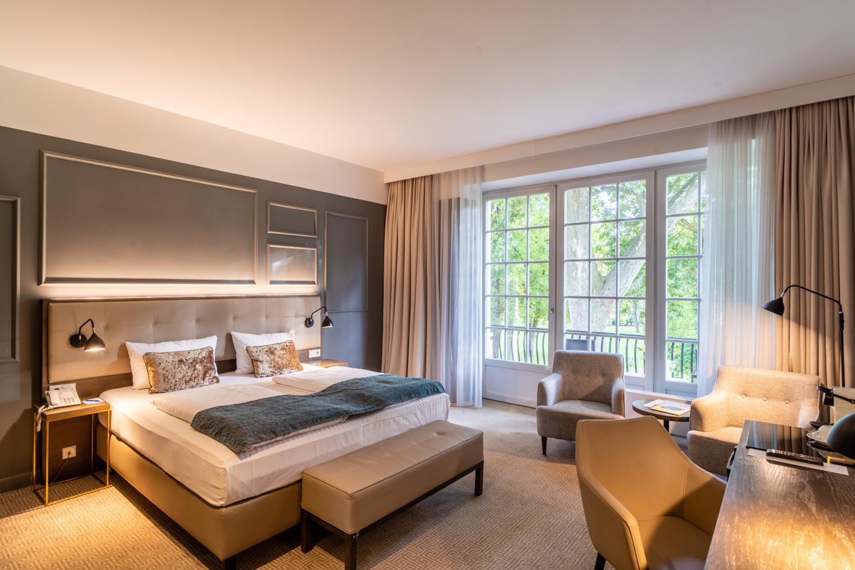 Elegant Double Room - Photo 7