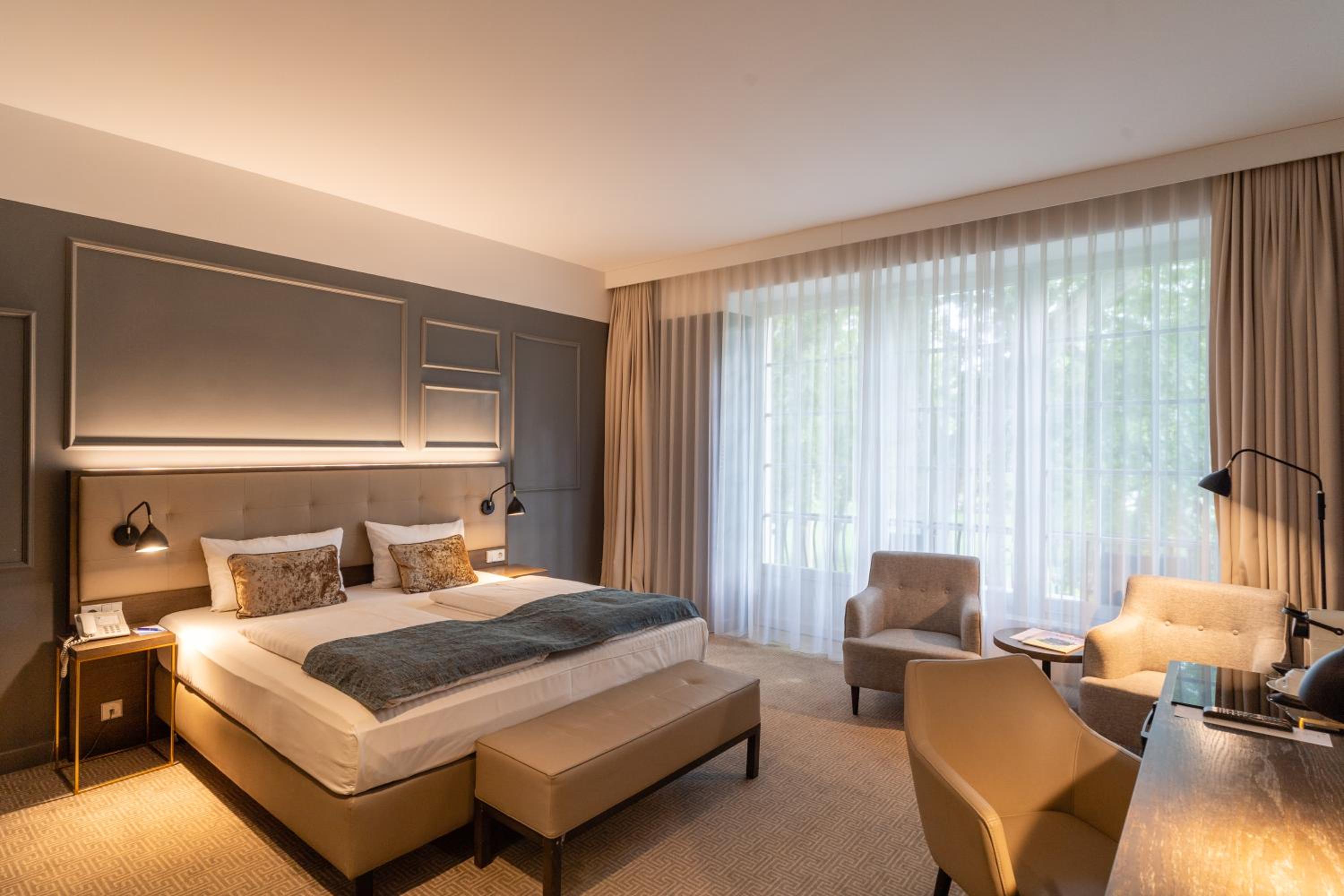Elegant Double Room - Photo 9