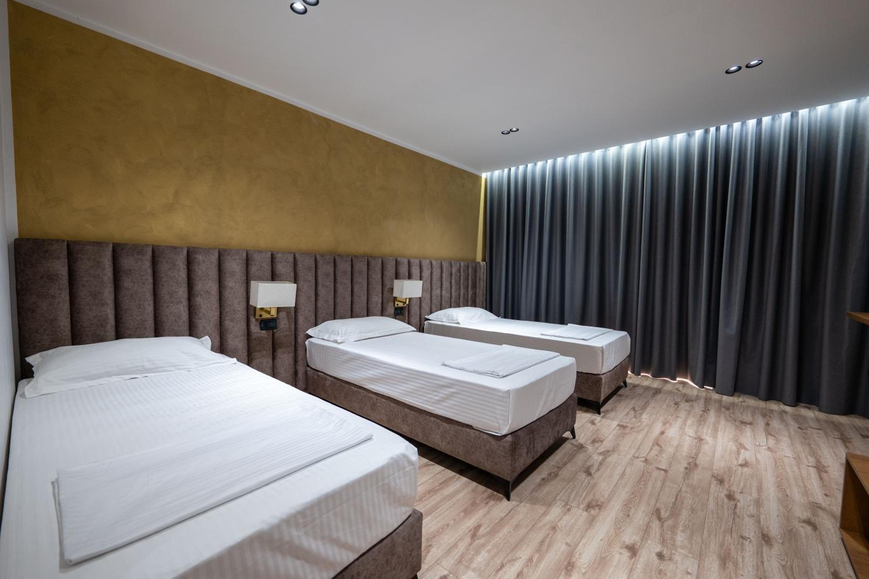 Triple Room with Sea View
