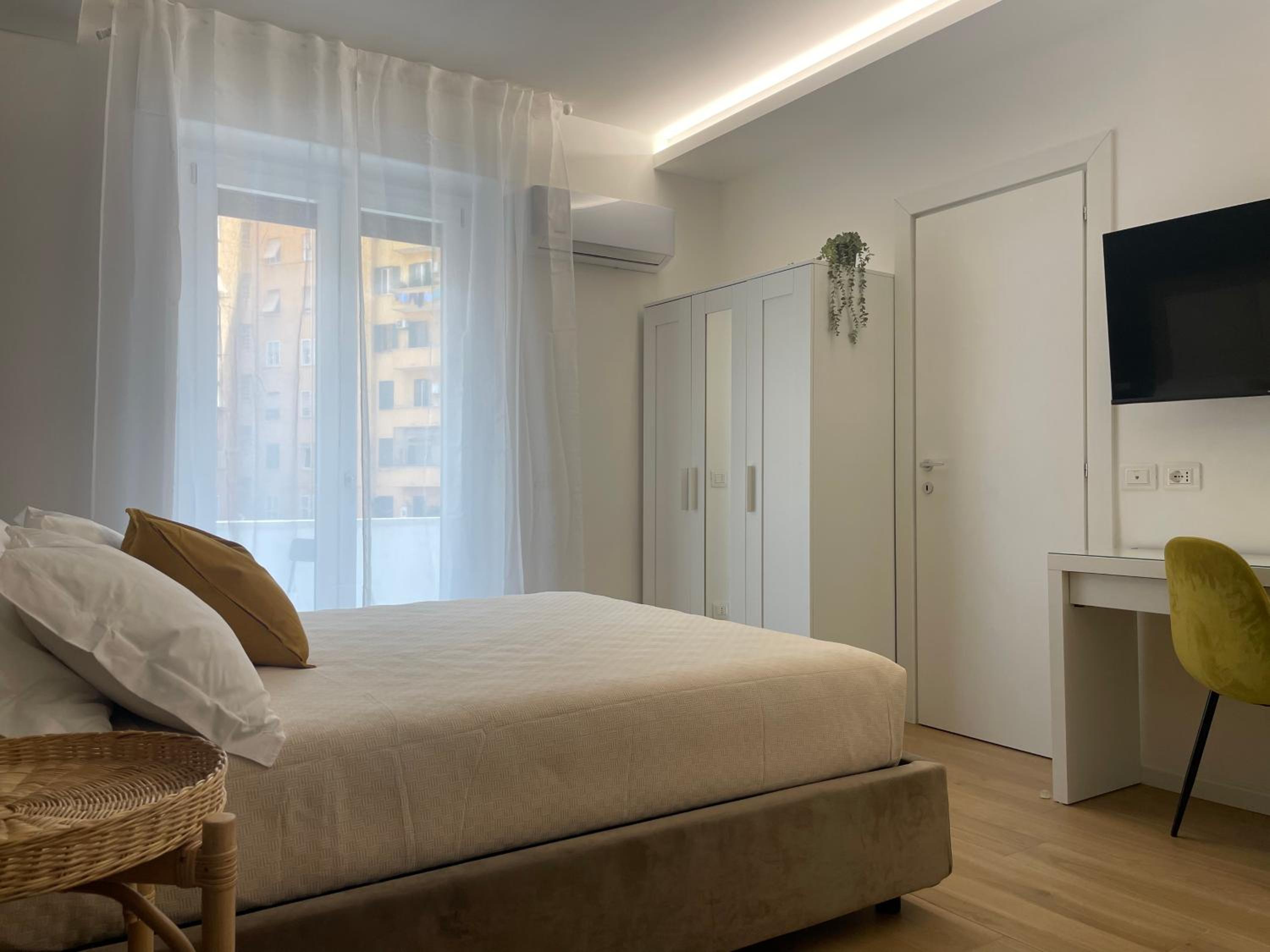 Double Room with Private Bathroom photo 2