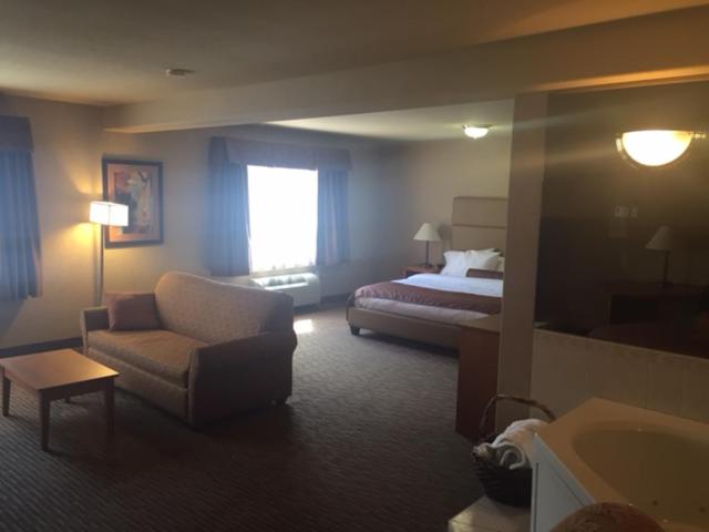 Standard King Room photo 2