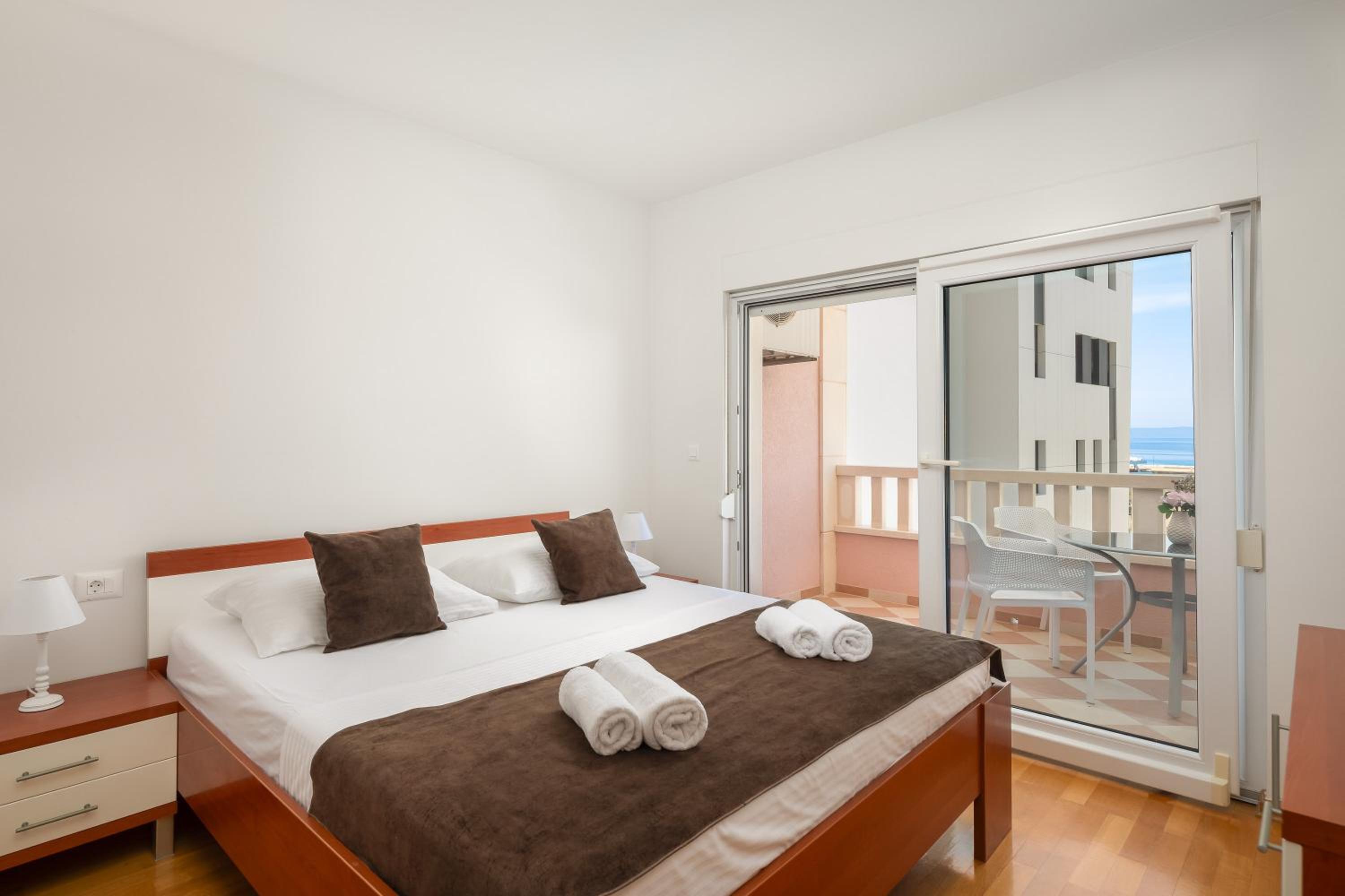 Three-Bedroom Apartment with Sea View photo 3